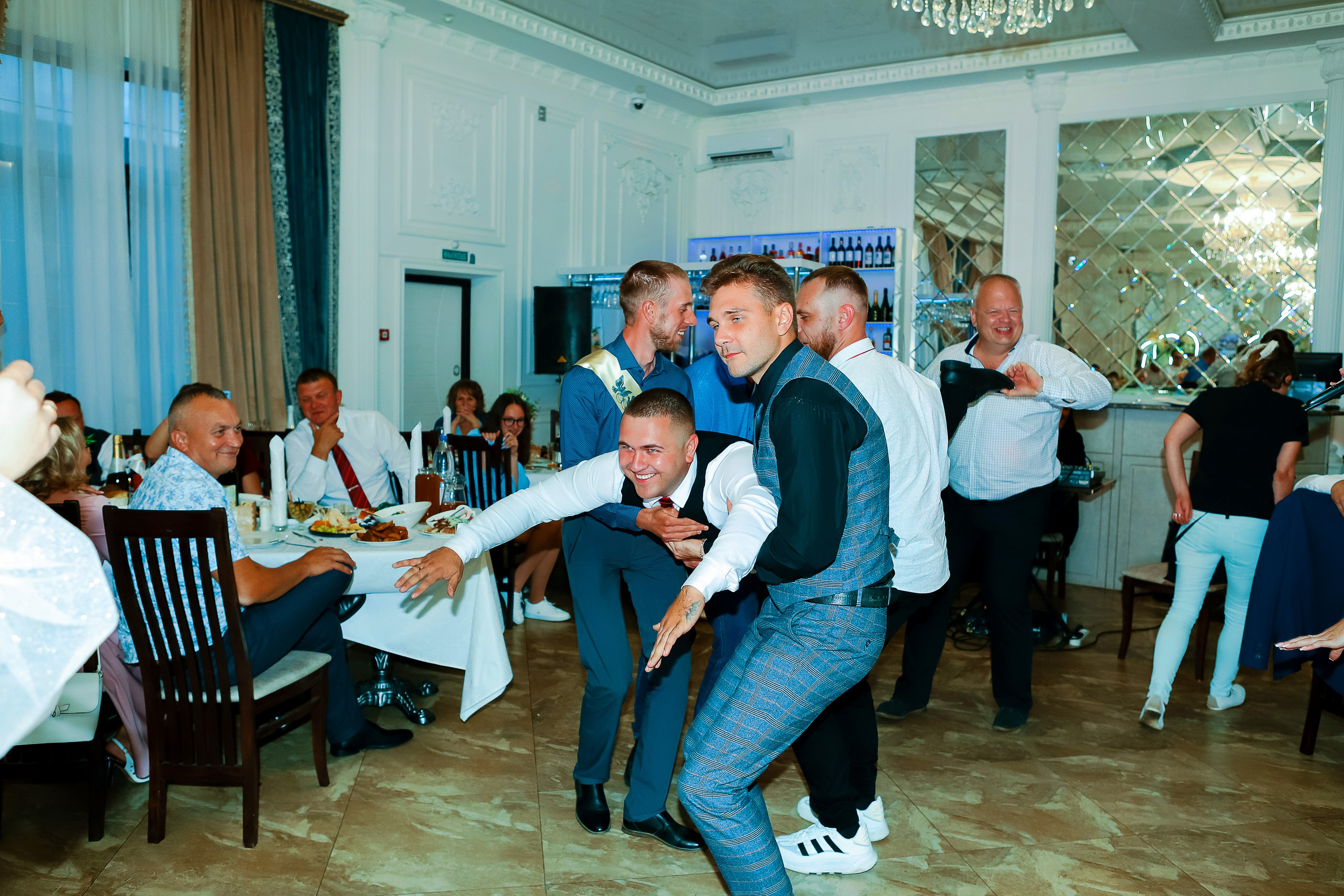 Юлия и Сергей. Свадебный фотограф Евгения Фролова г. Каменск-Шахтинский, Донецк, Ростов