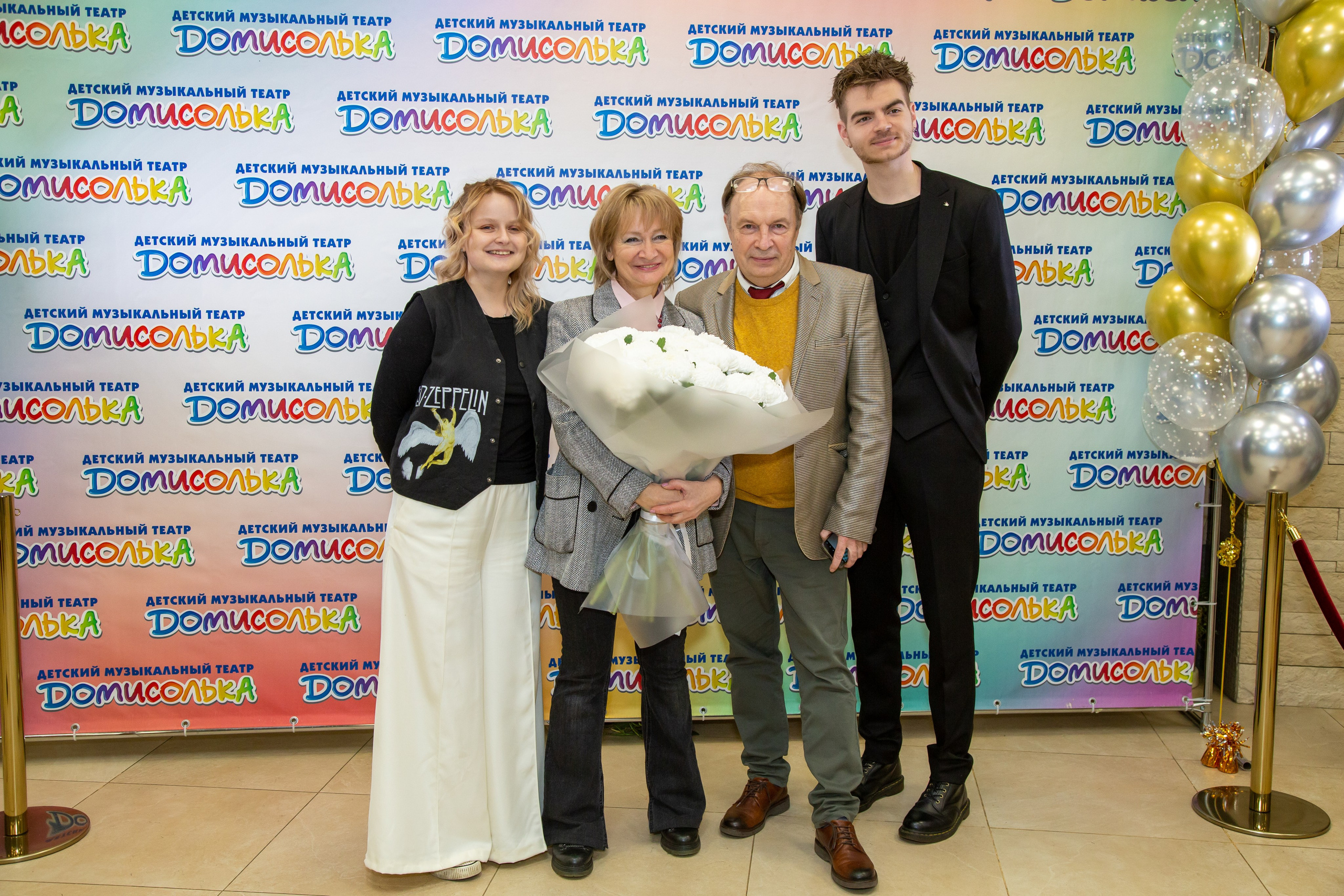 Репортажная съёмка для Домисольки на новый год. «Студия DRONAVT`s» — видеосъёмка и фотография г. Москва