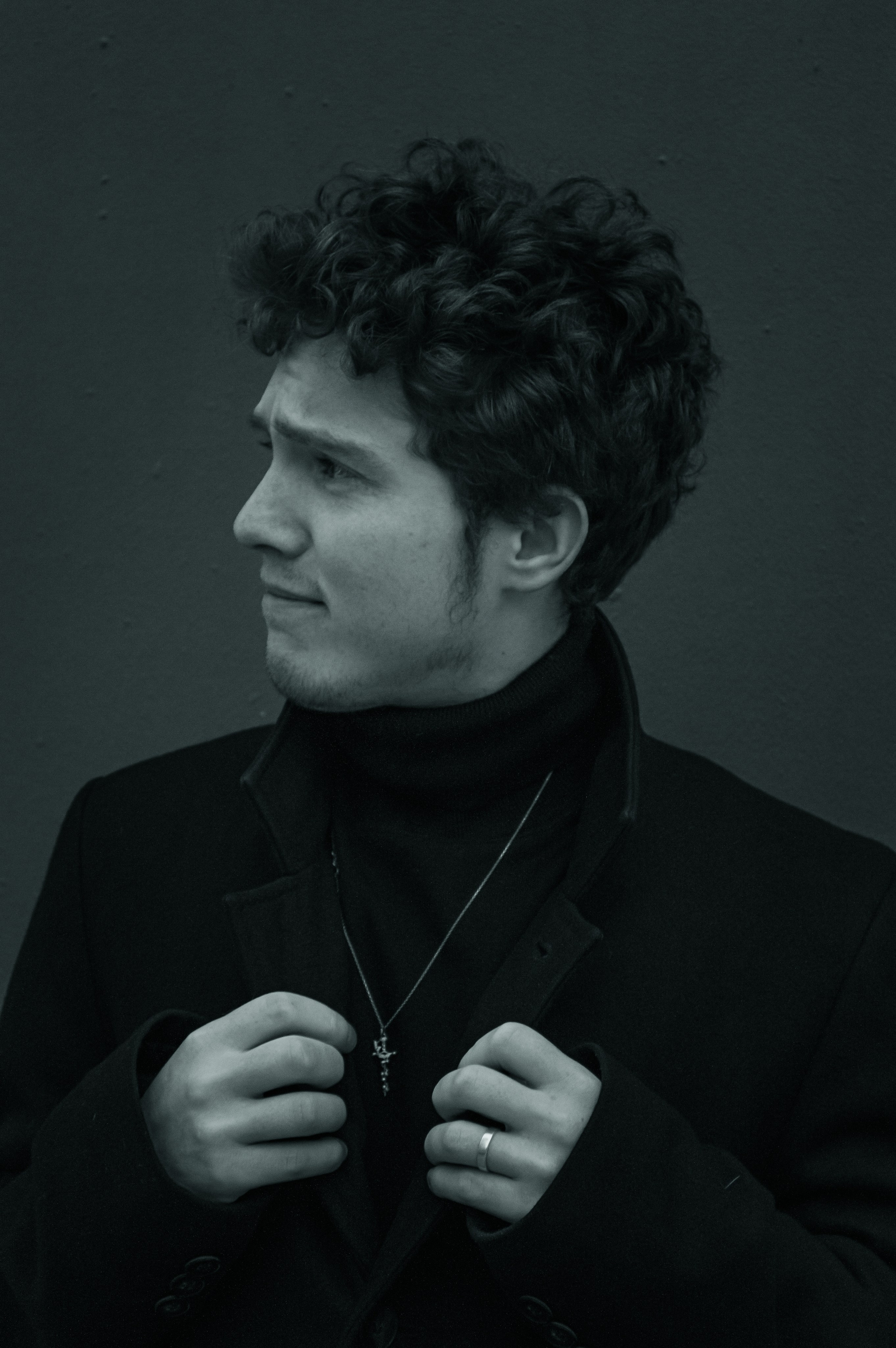 Мужская фотосессия в Москве. Портретный фотограф в Москве Владислав Каданцев