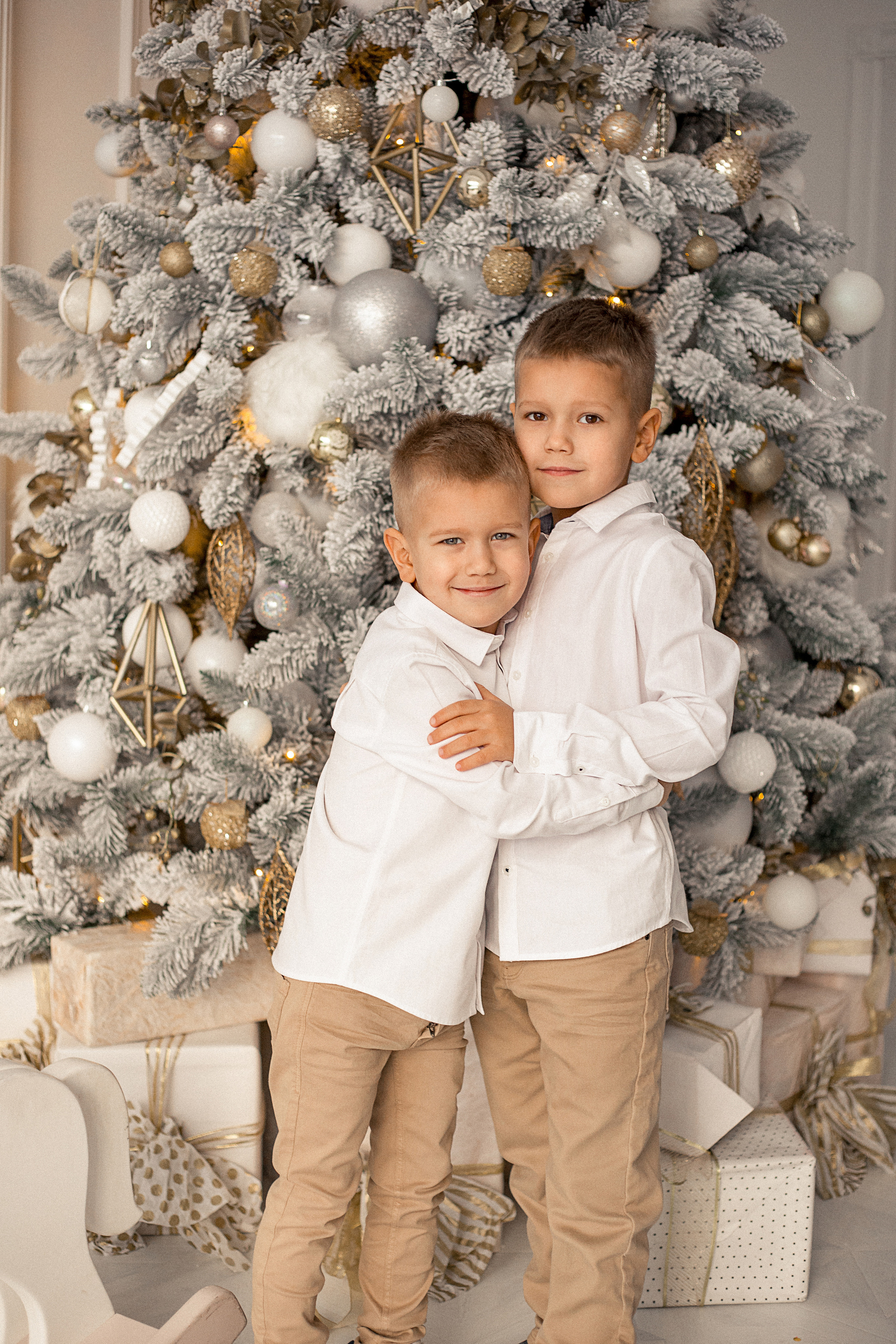 Таня, Саша, Ваня, Женя, Стеша. Фотограф Наталья Жалдак в Москве