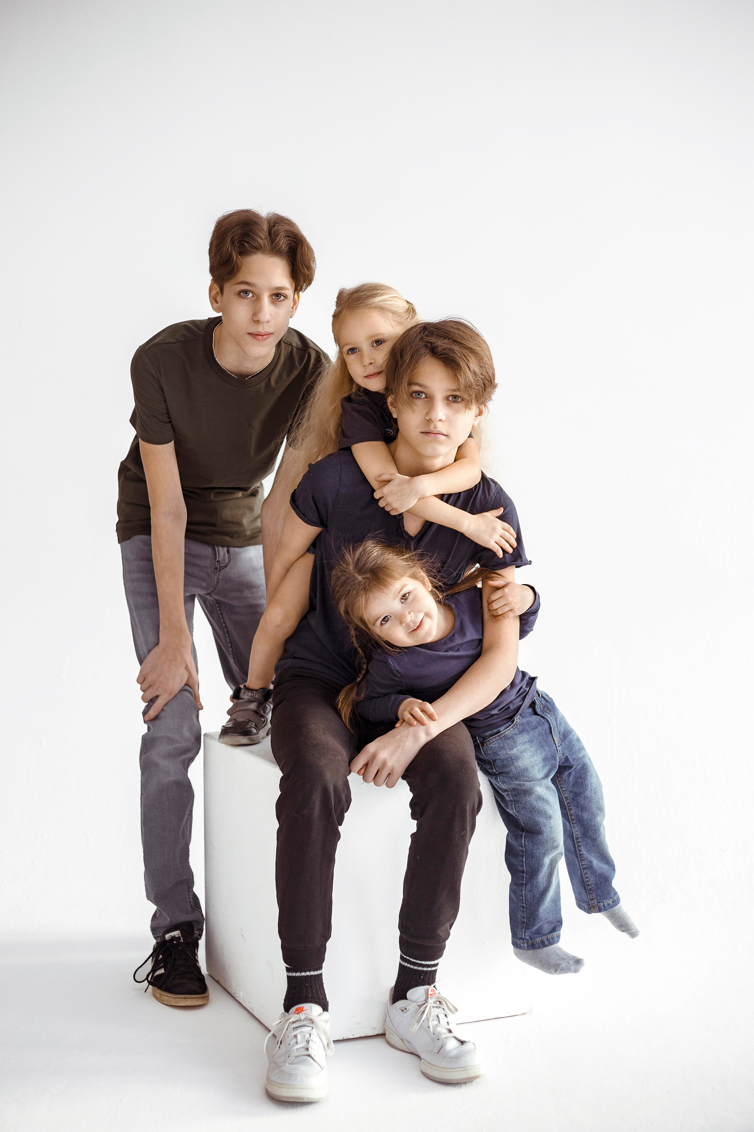 Наташа, Тема, Миша, Вася, Лика, Аня. Фотограф Наталья Жалдак в Москве