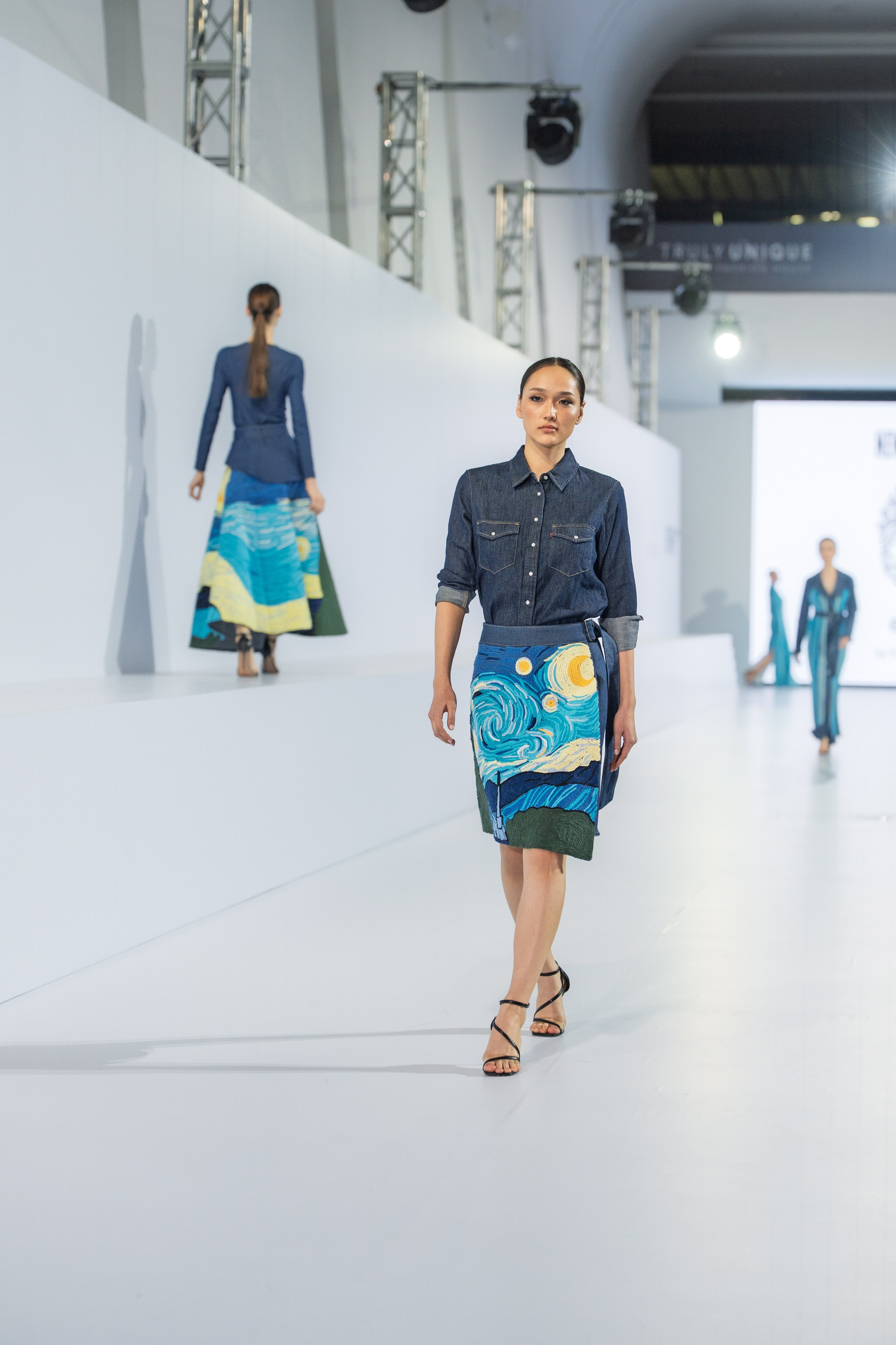 New Generation Elmtree. Сайт Алматинского НЮ АРТ, будуар и фэшн фотографа Дениса Карпенко