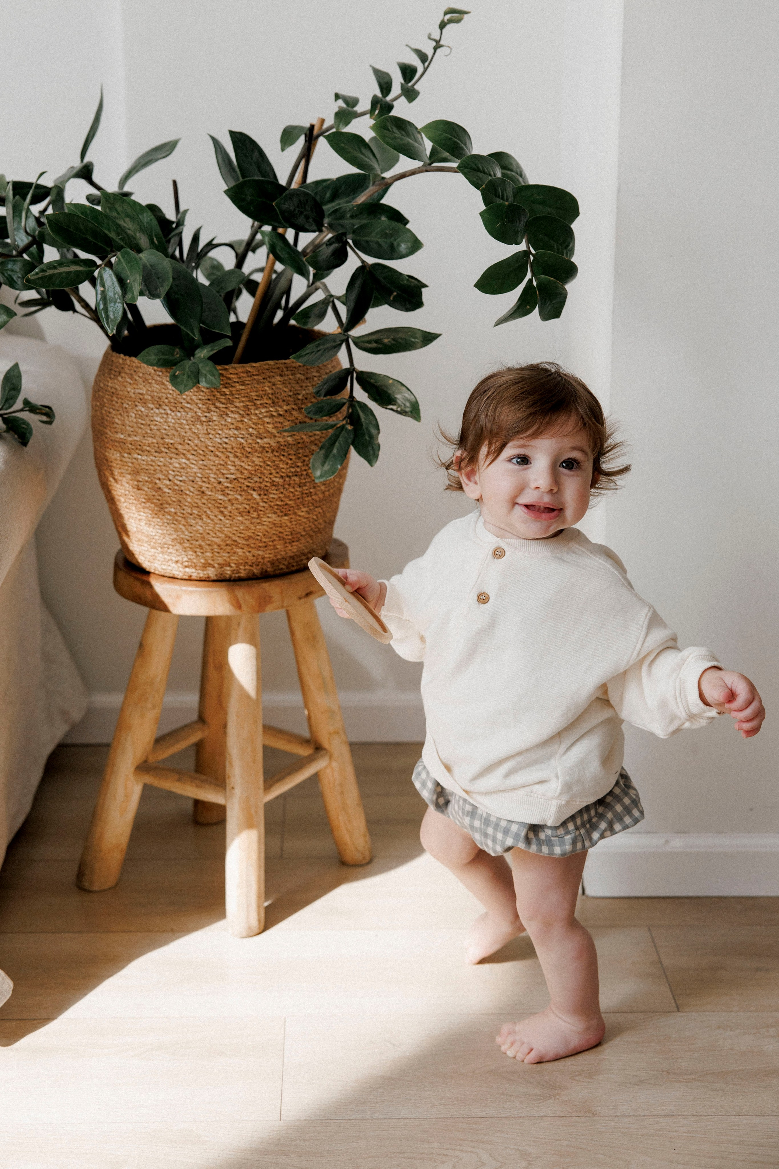 One year inside the White studio. Wedding and family photographer