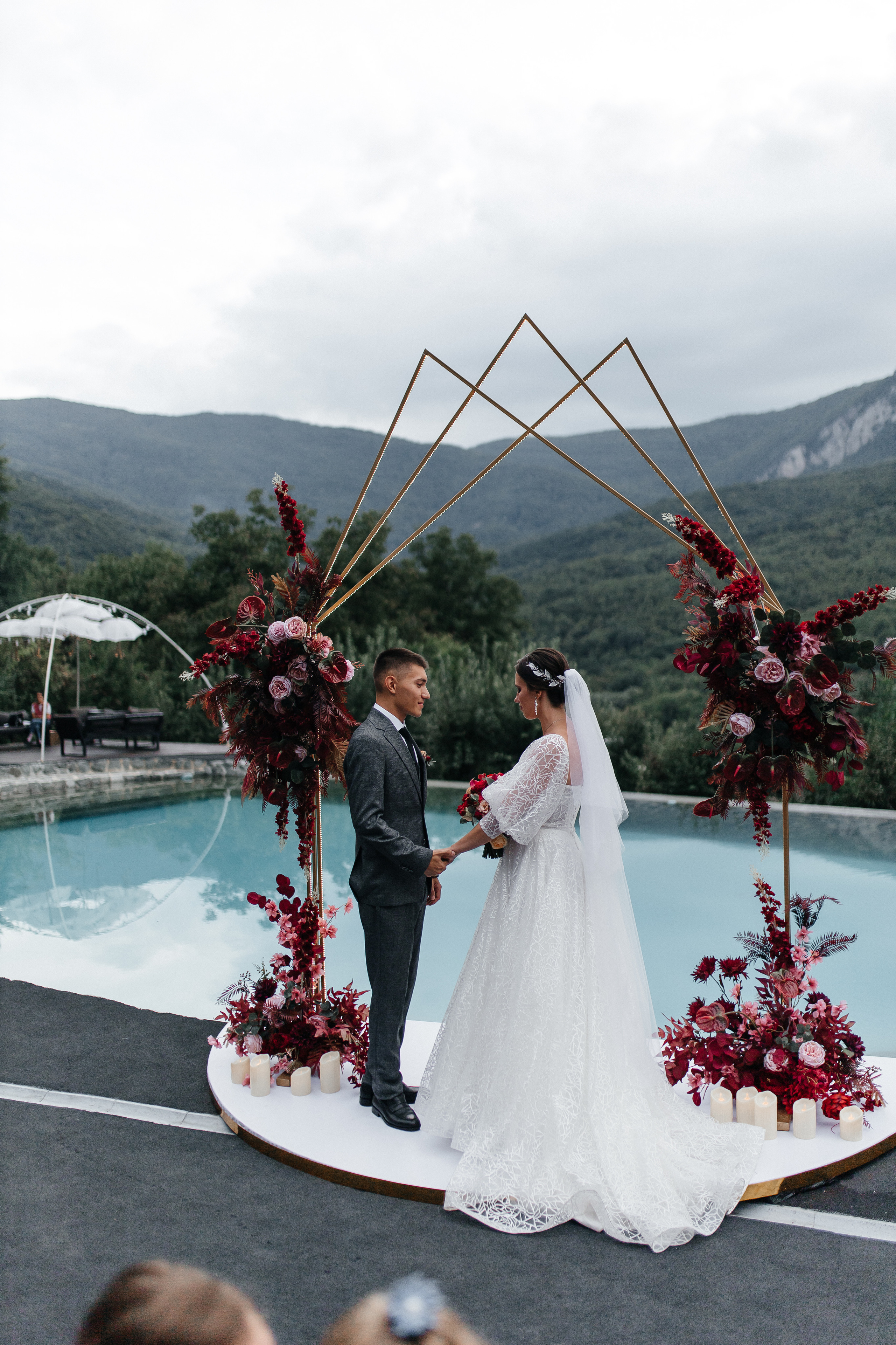 Амир и Саша. Главная