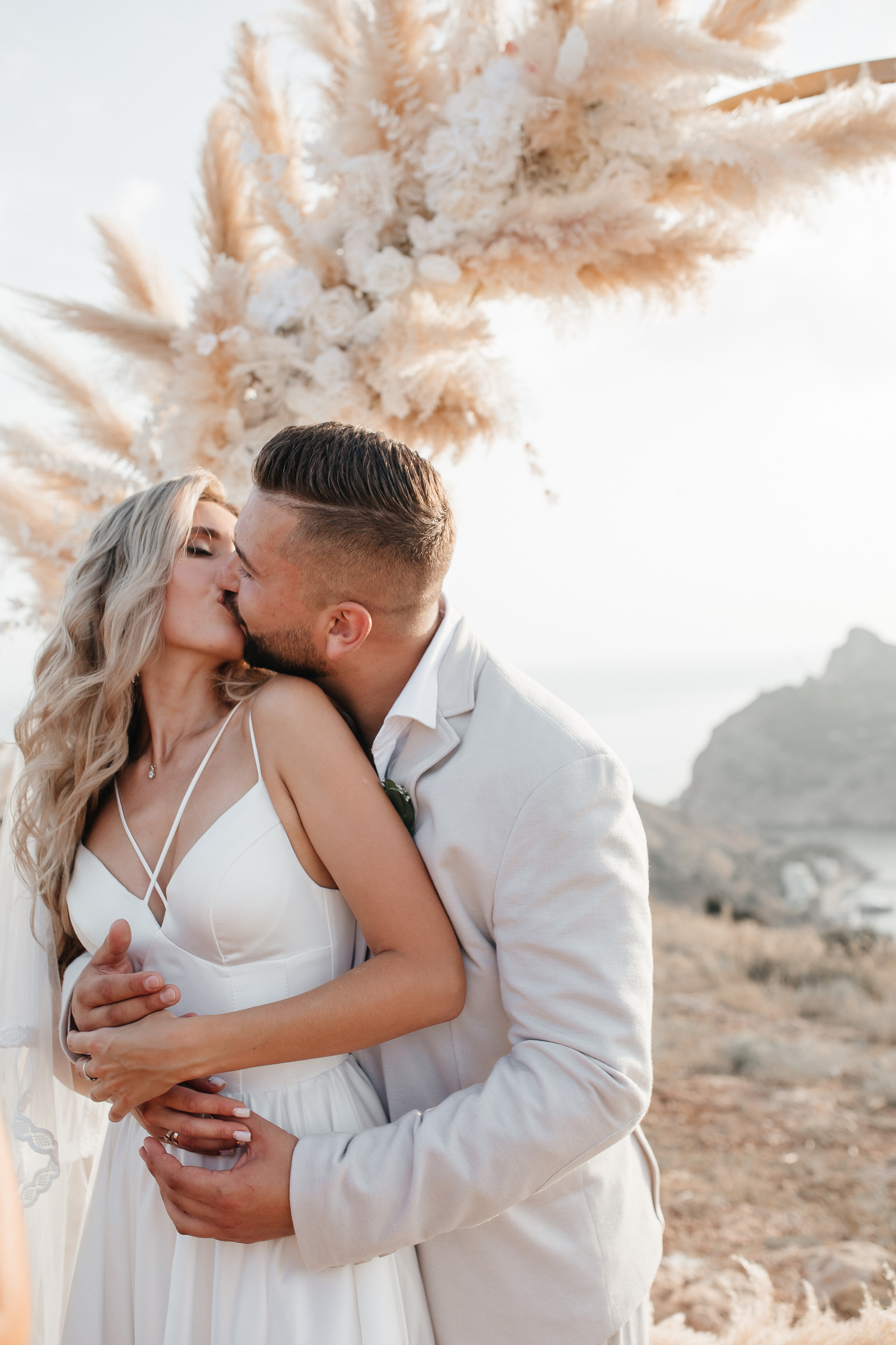 Юлия и Евгений. Главная