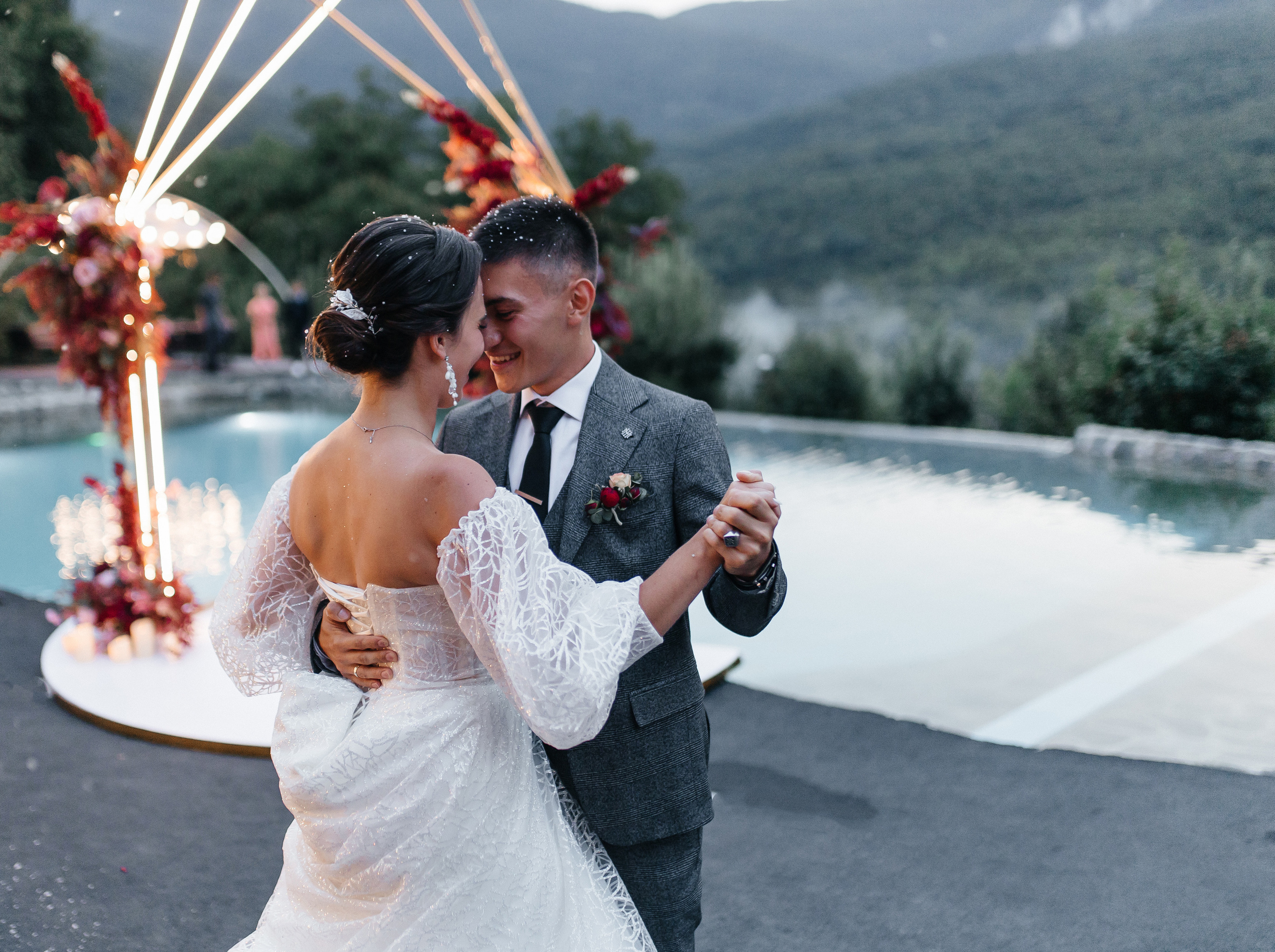 Амир и Саша. Главная