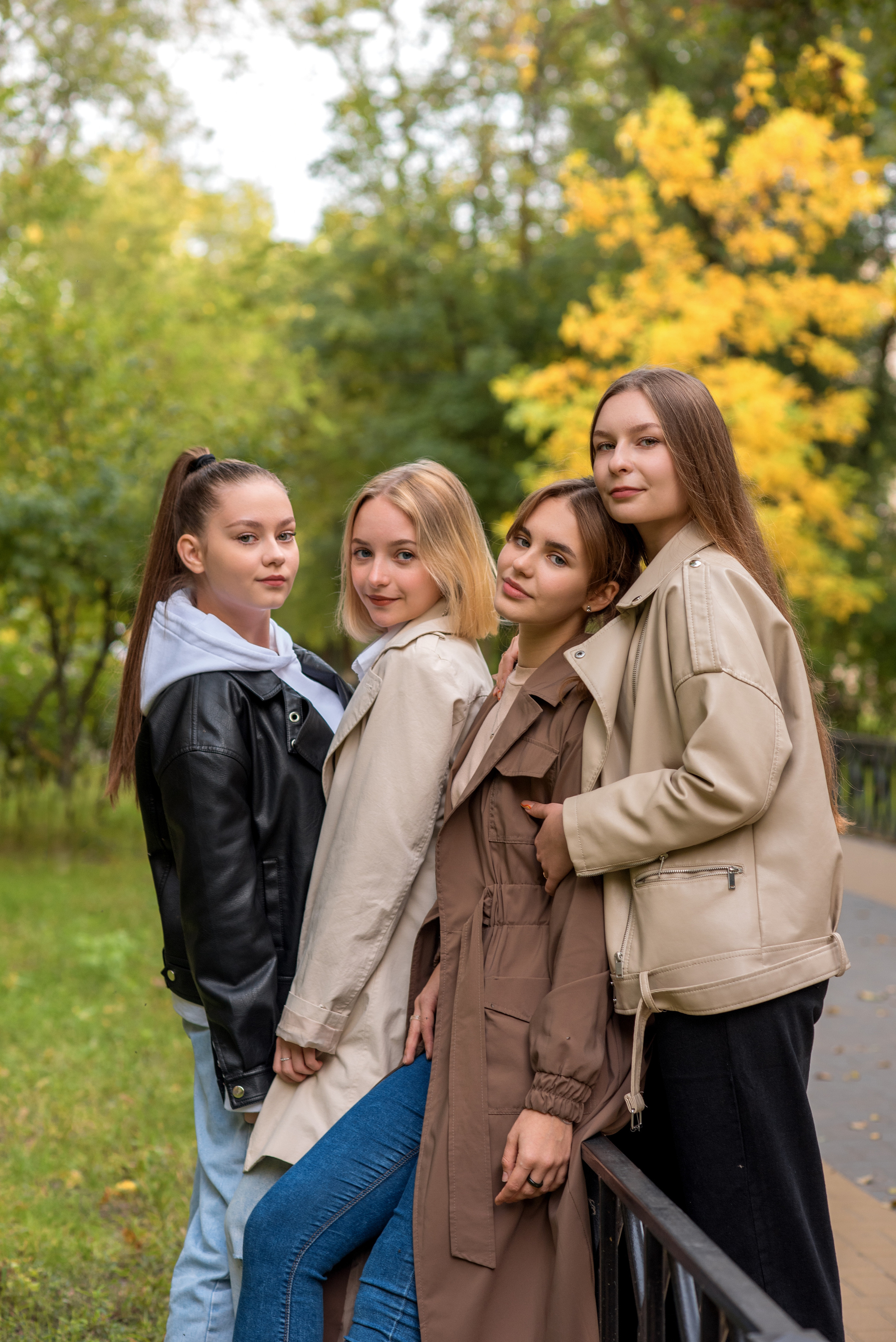 Старшие классы. Выпускные альбома Москва и Московская область