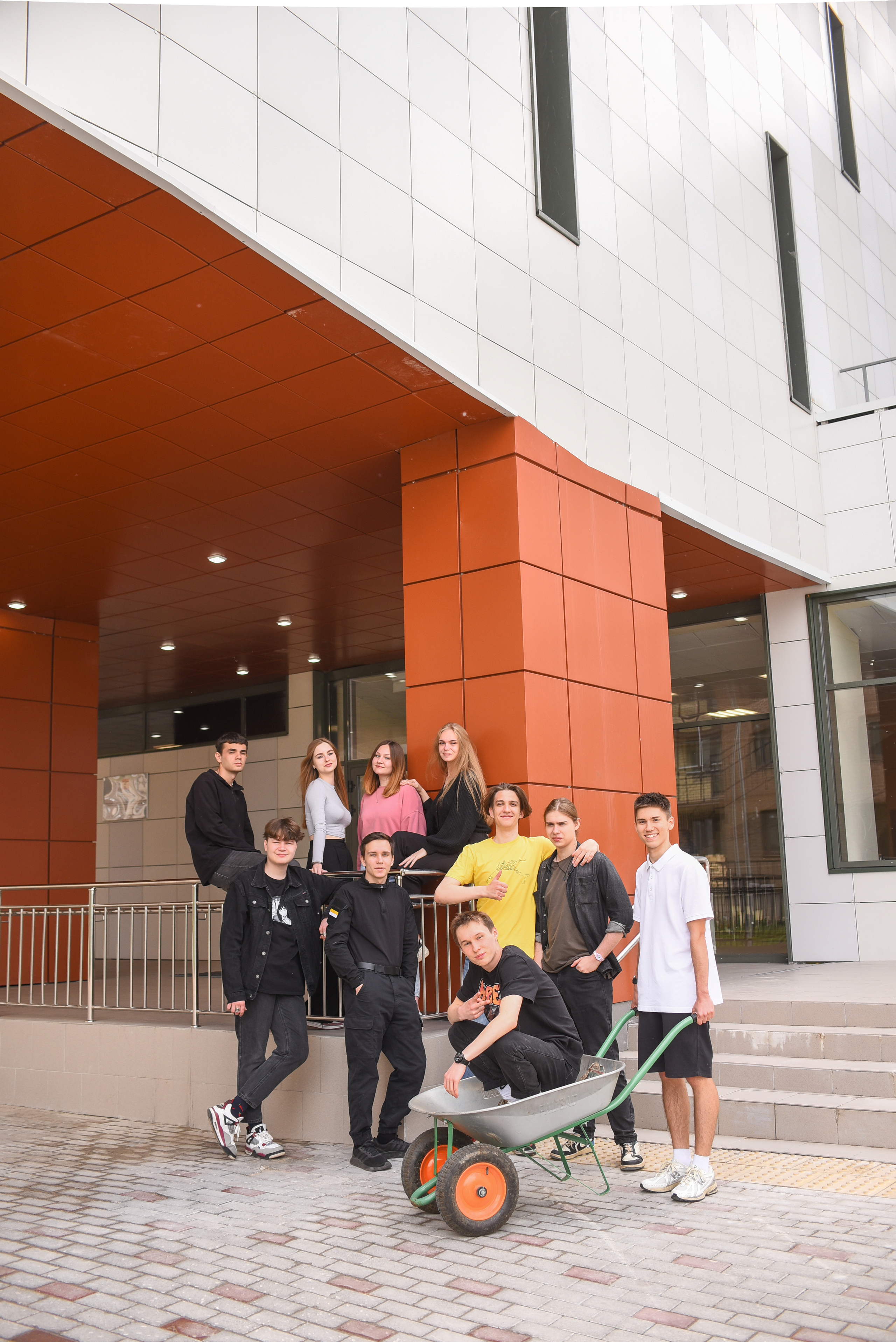 Старшие классы. Выпускные альбома Москва и Московская область