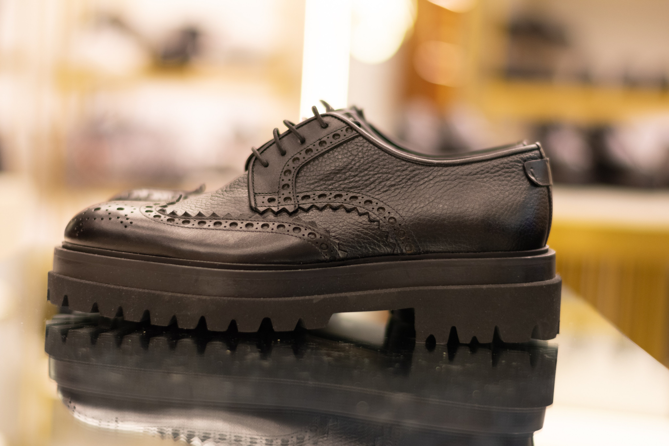 Для организаций. Предметная фотосессия для обувного магазина Capsula. Фотограф/видеограф Богдан Голованов