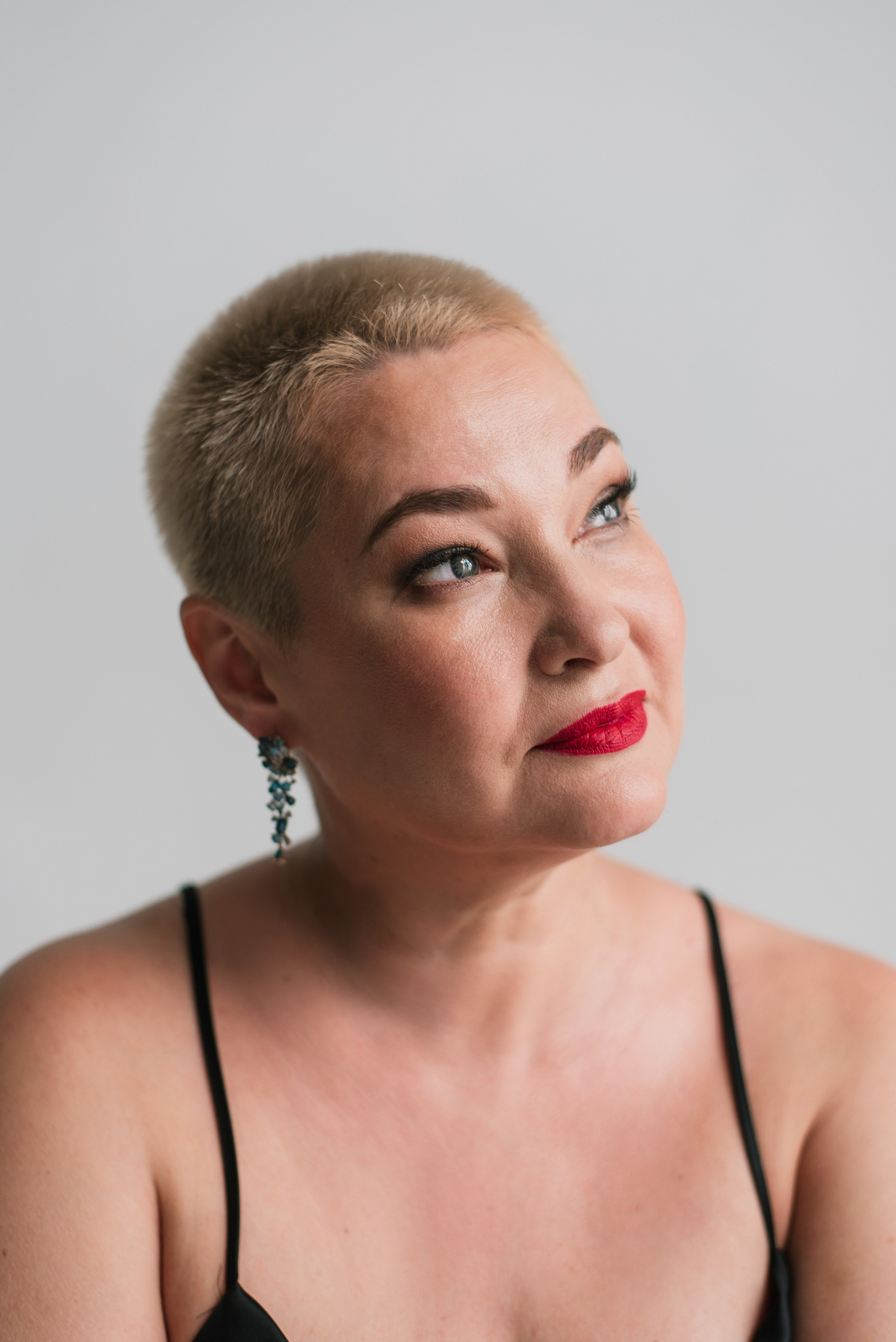 Уверенная и прекрасная. Главная