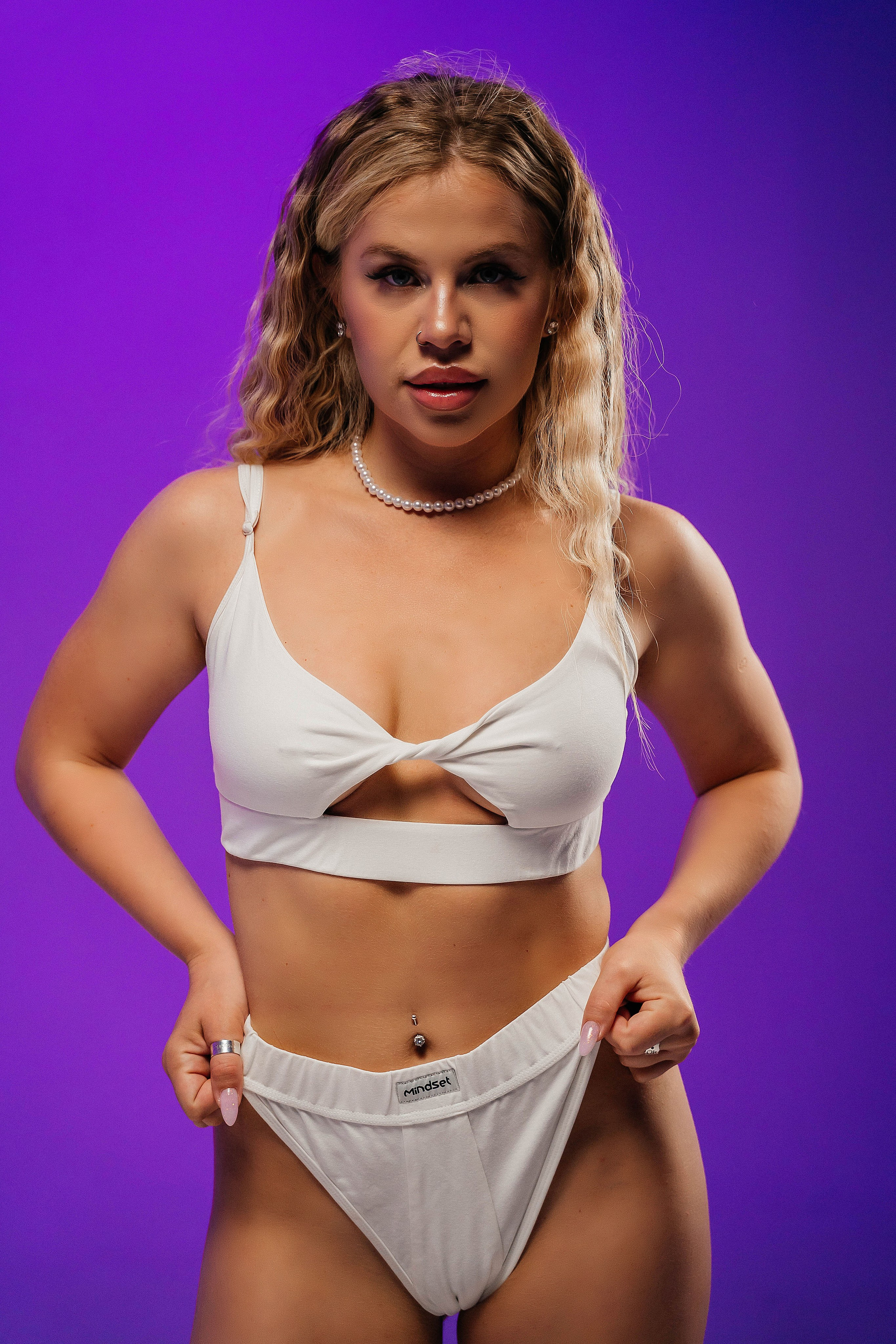 Студийный минимализм. Виктория Алпеева — фотограф по любви