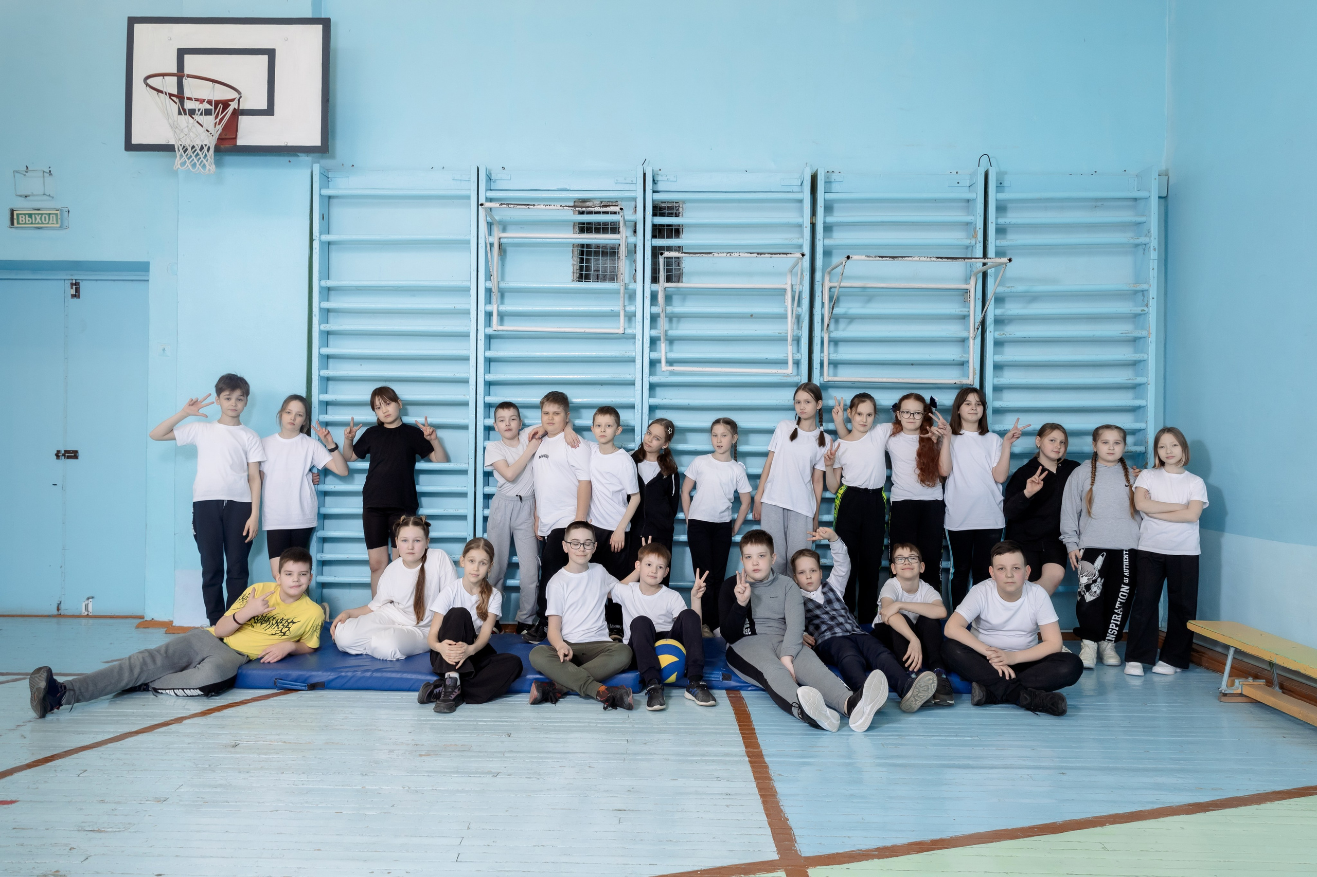 Школа 54 4А кл (2023-24) 2 часовая фотосессия в школе. Свадебный и Семейный фотограф г. Ижевск Гульназ Солдатова. Гульназ фото