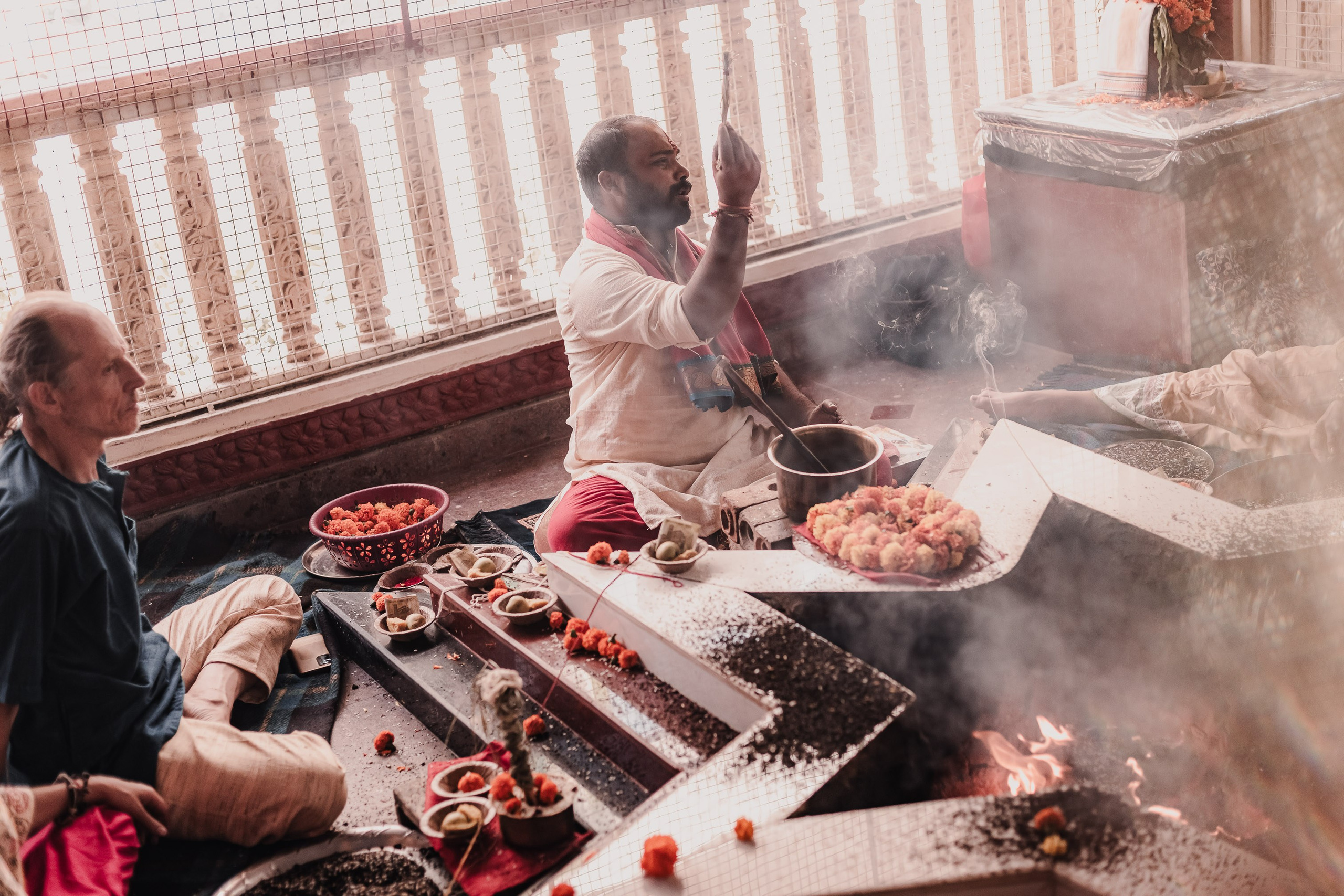 Navaratri yajna at Devraha Baba Ji ashram. Мариам Багдасарян