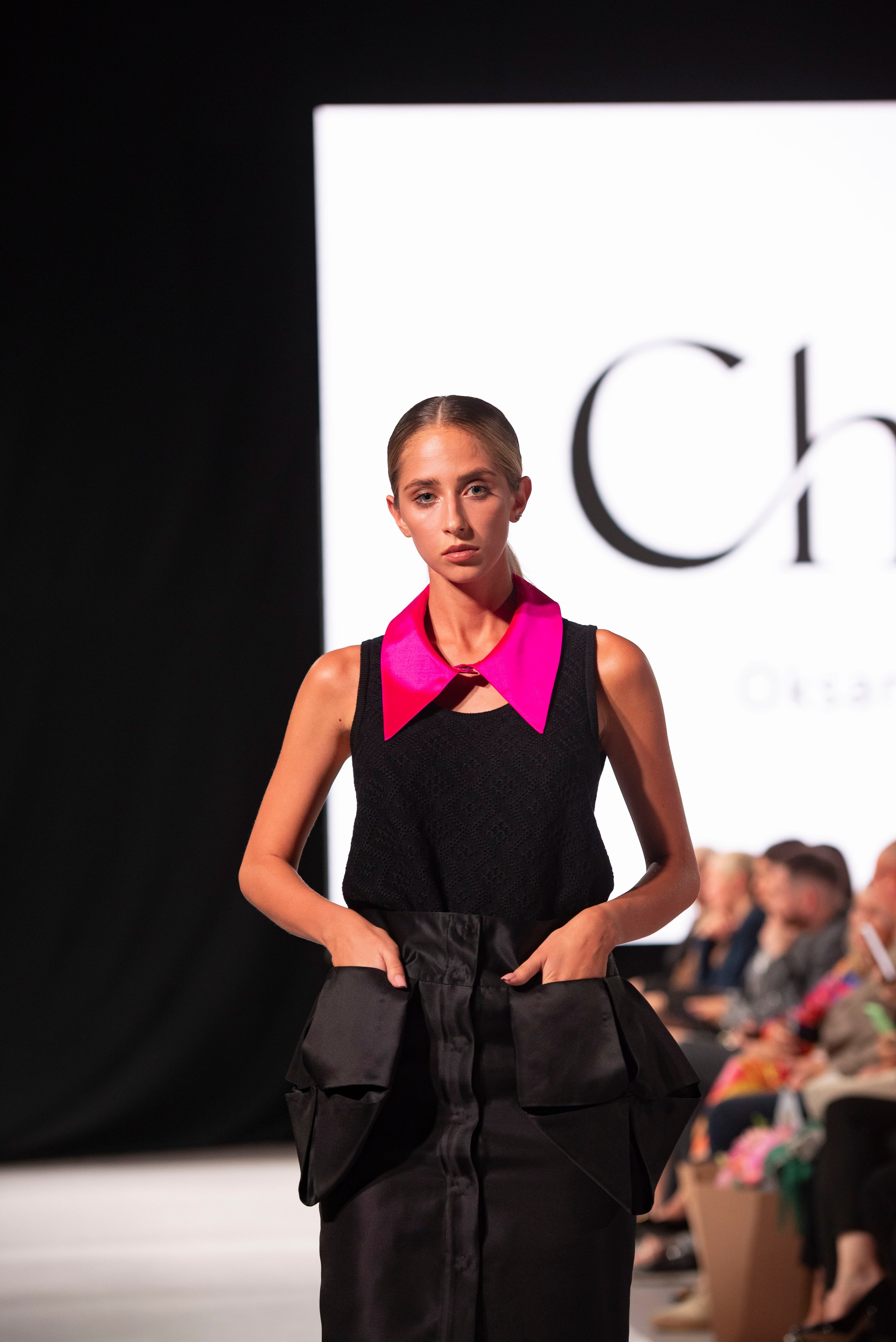 Фотограф на модельный показ. Свадебный, семейный, фэшн фотограф, школьный фотограф в Сочи