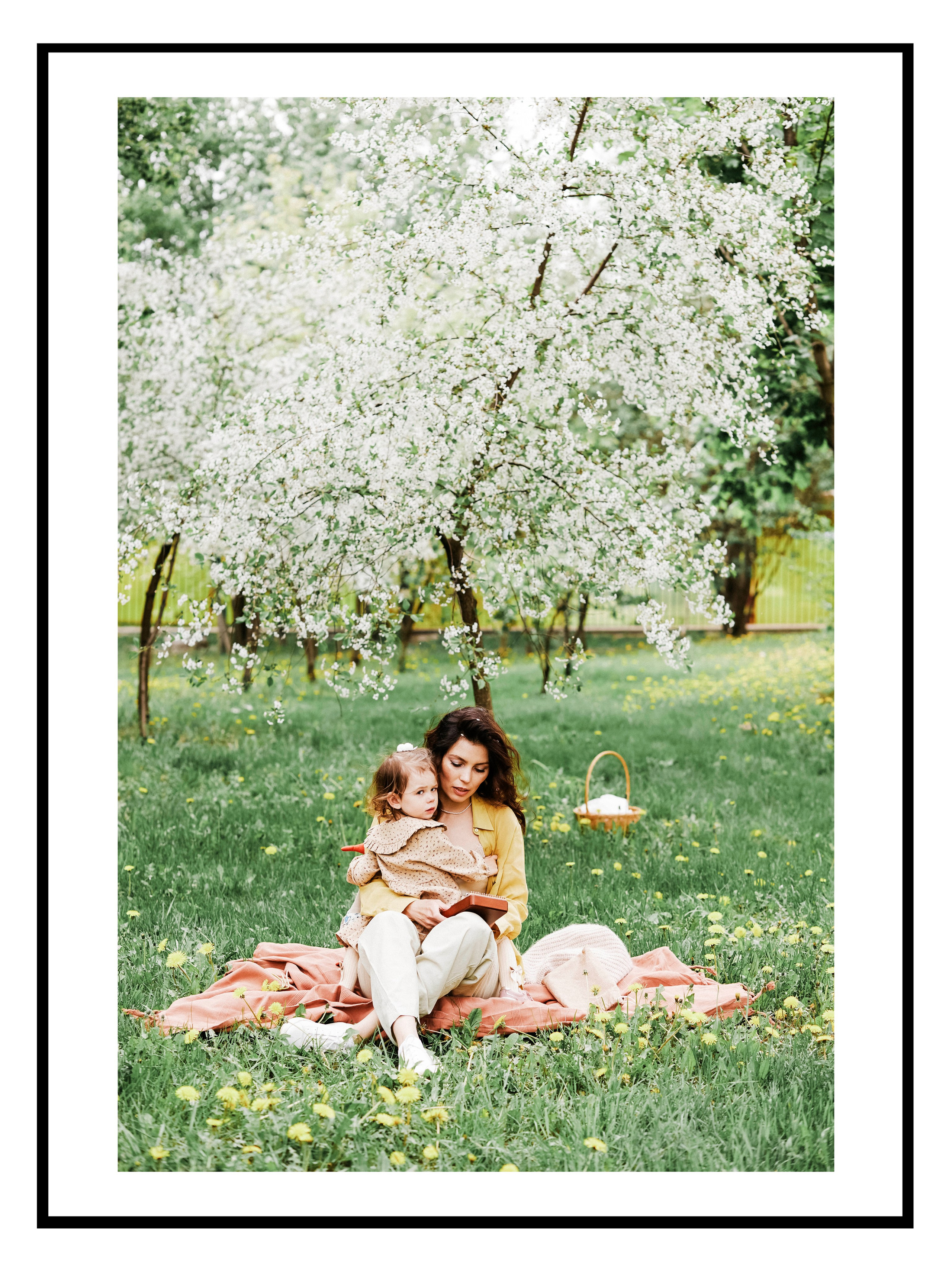 Цветущие яблони для Лили. Детский семейный фотограф в Москве Светлана Микадзе