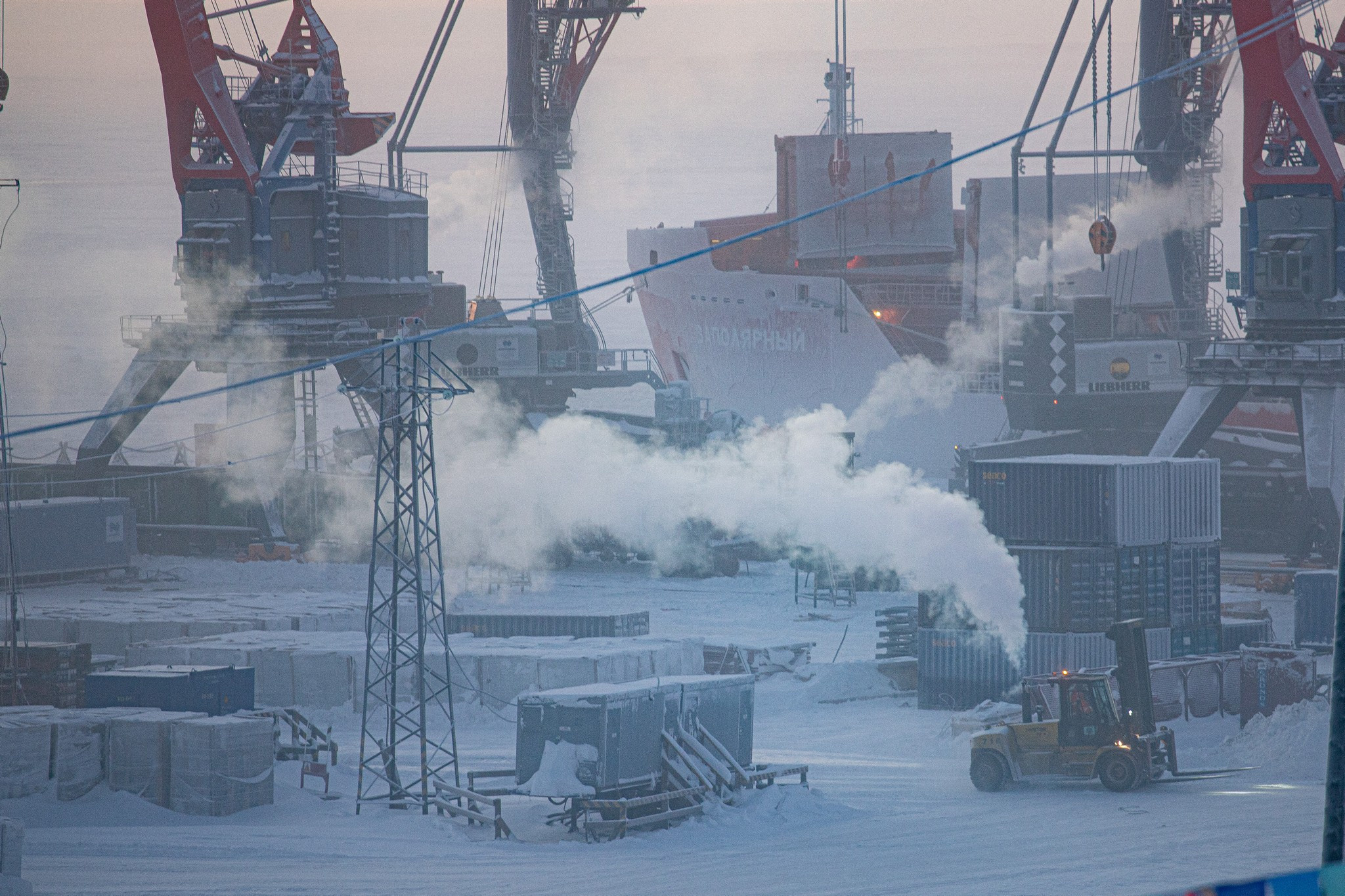 Дудинка -45 С. Фотограф Эдуард Алмадаков