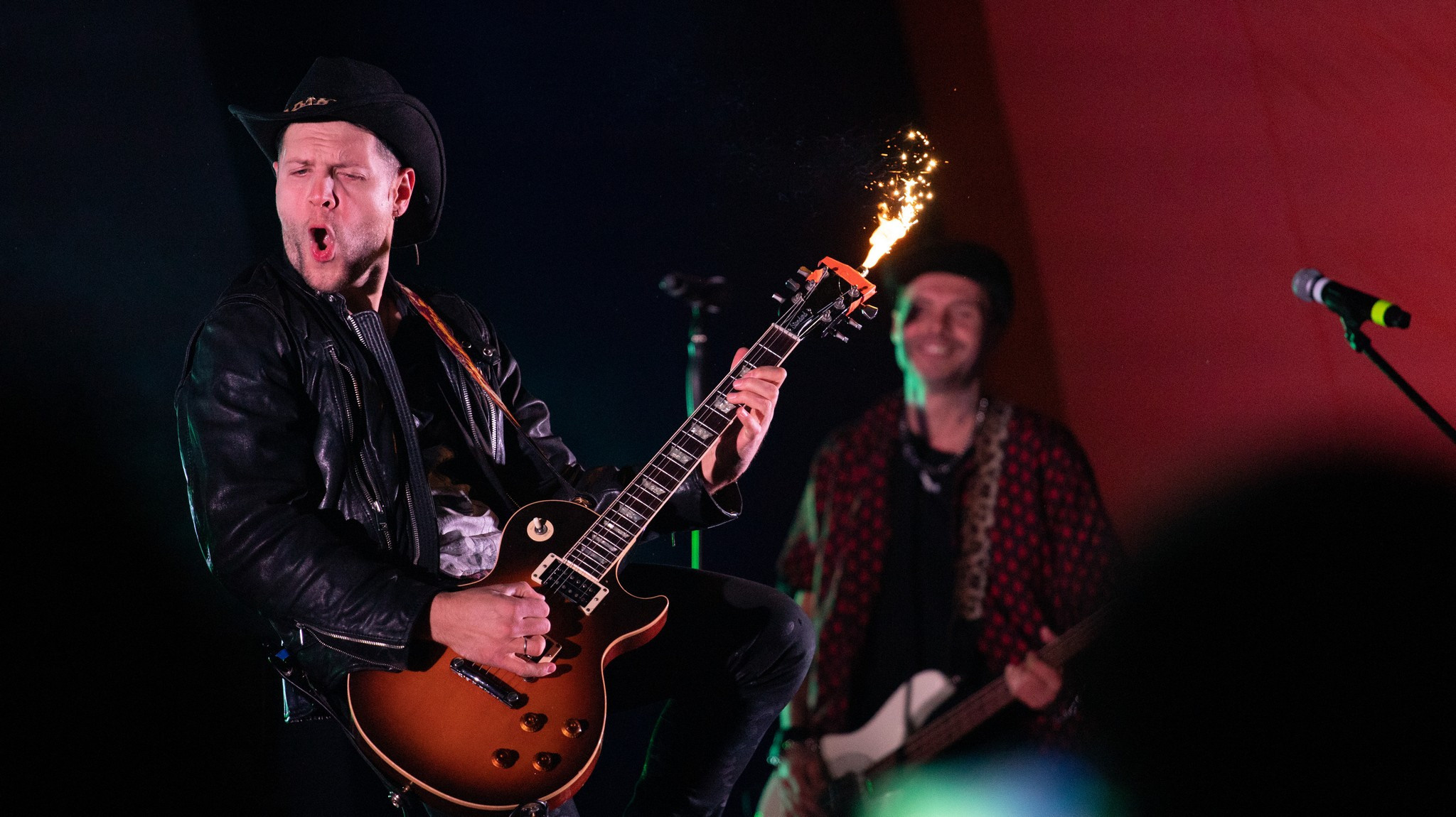 Фото с концерта. Фотограф Эдуард Алмадаков