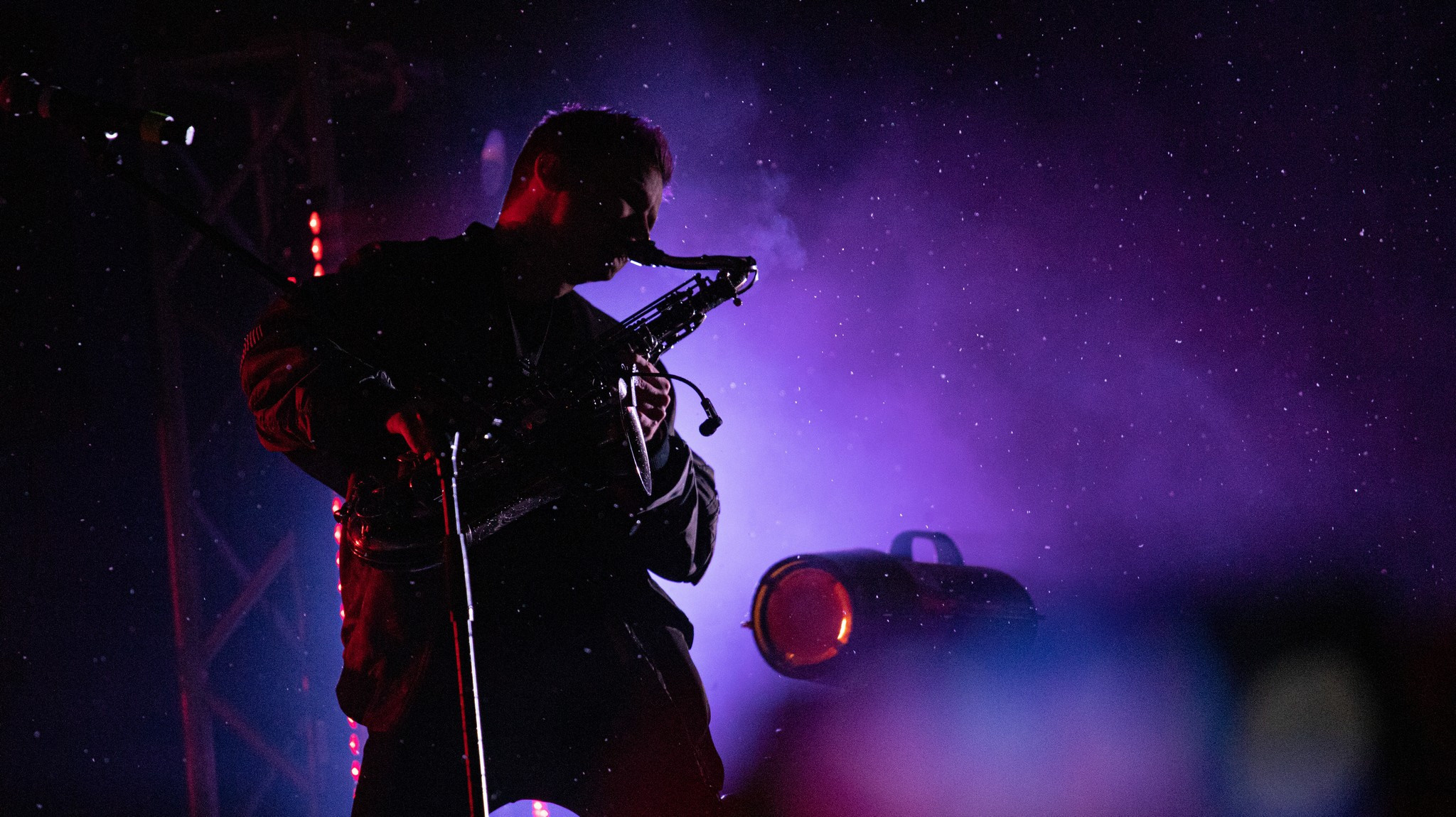 Фото с концерта. Фотограф Эдуард Алмадаков