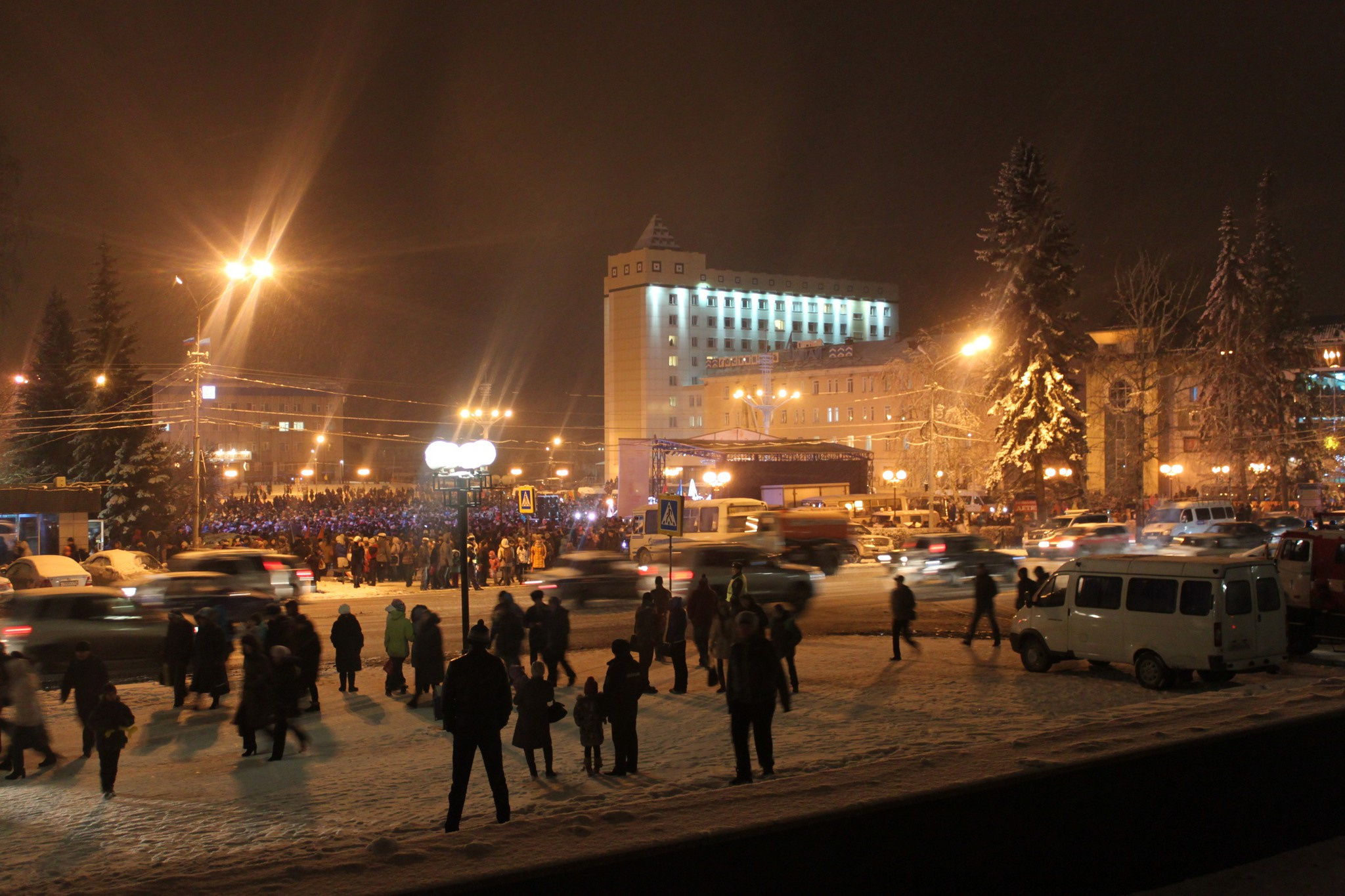 Горно-Алтайск. Фотограф Эдуард Алмадаков