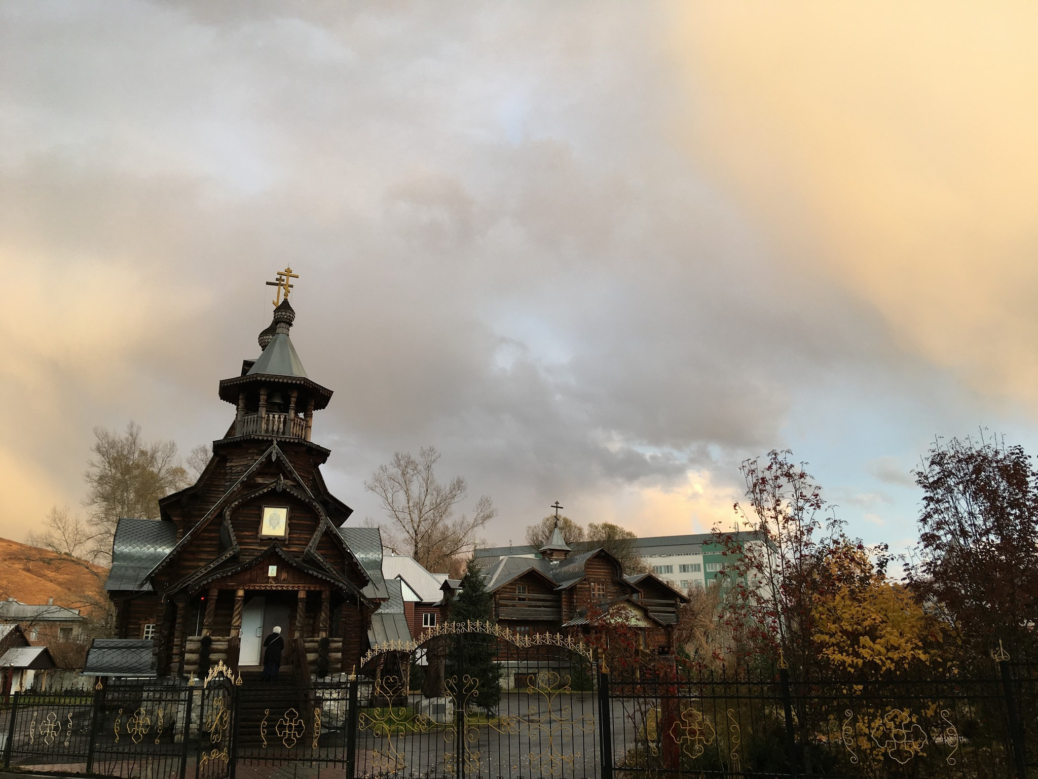 Горно-Алтайск. Фотограф Эдуард Алмадаков