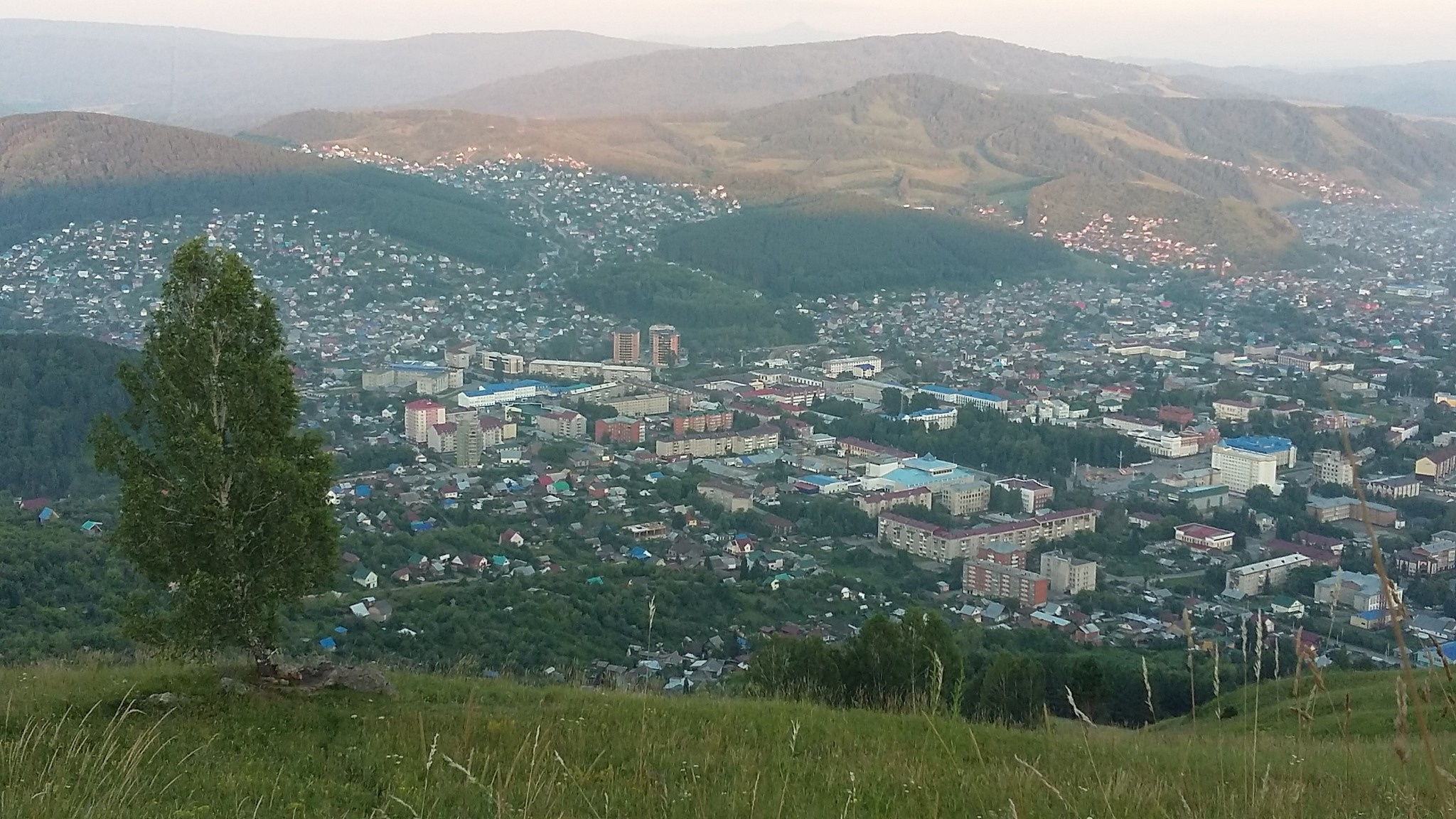 Горно-Алтайск. Фотограф Эдуард Алмадаков
