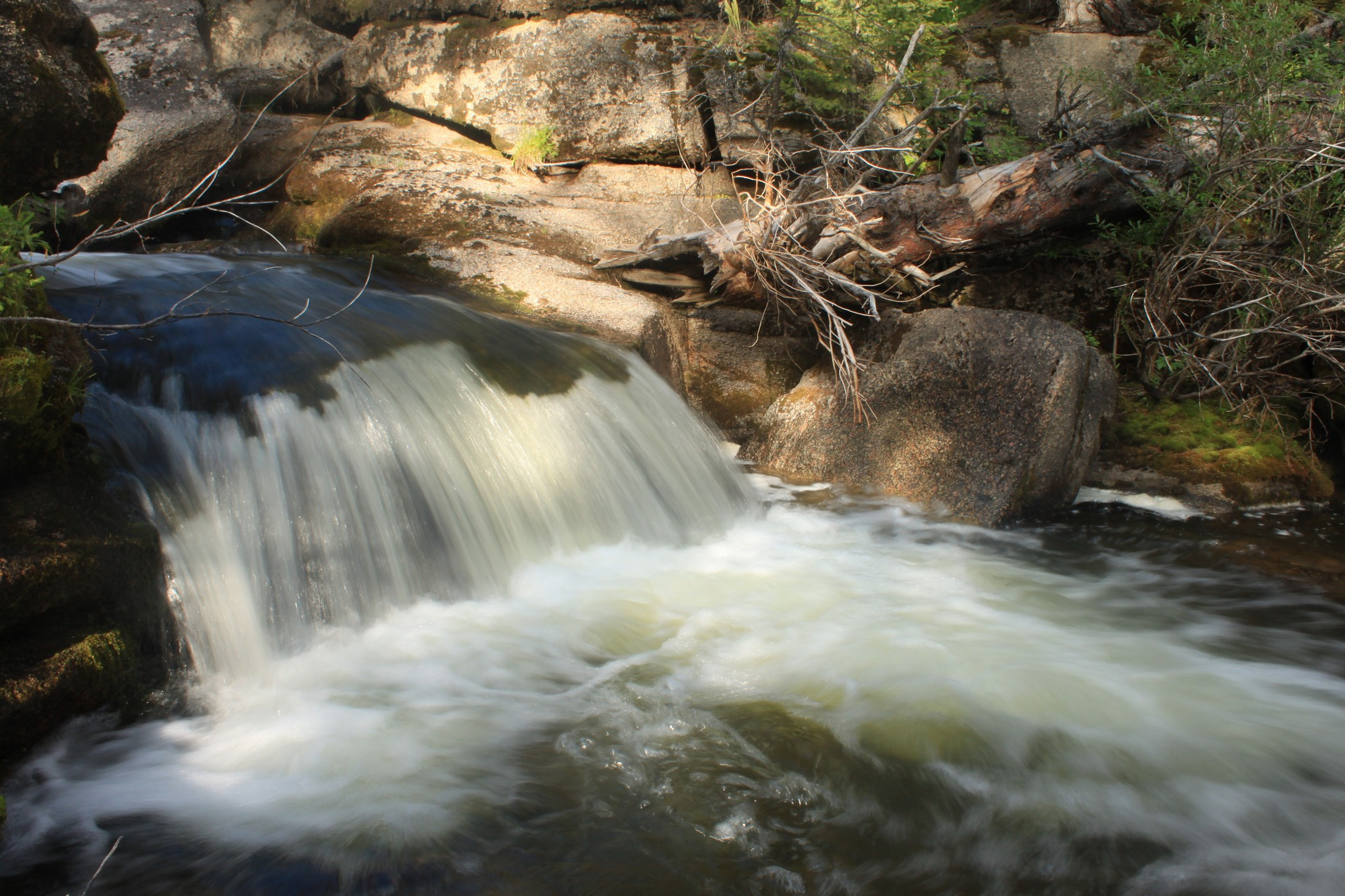 Саратанский водопад. Фотограф Эдуард Алмадаков