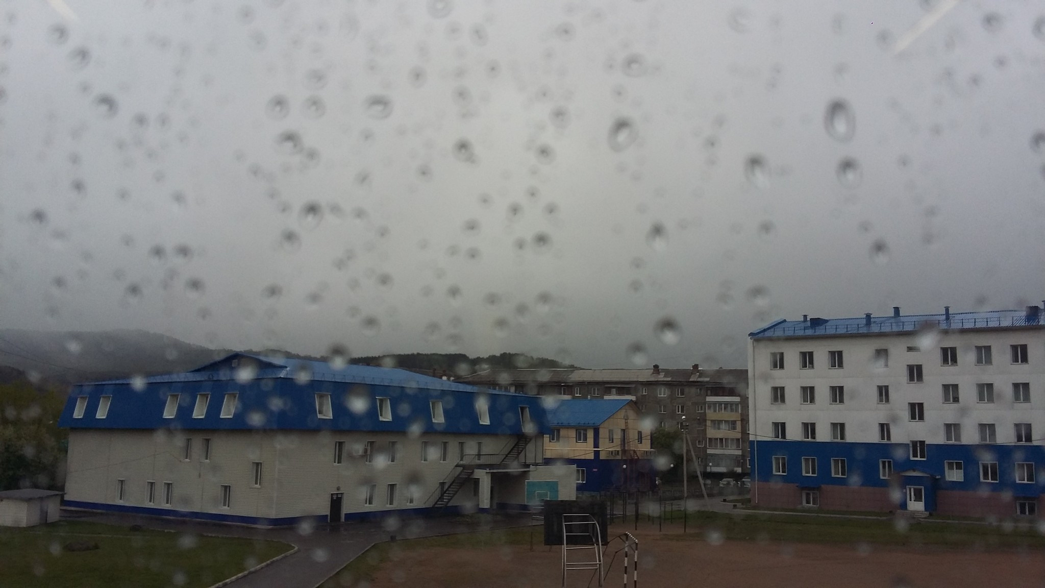 Горно-Алтайск. Фотограф Эдуард Алмадаков