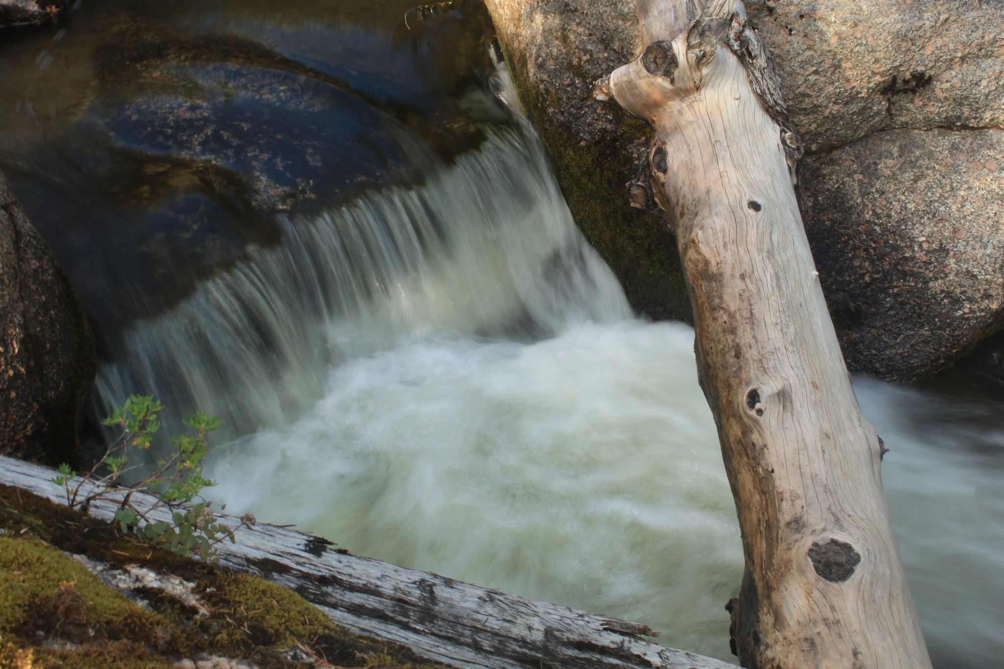 Саратанский водопад. Фотограф Эдуард Алмадаков