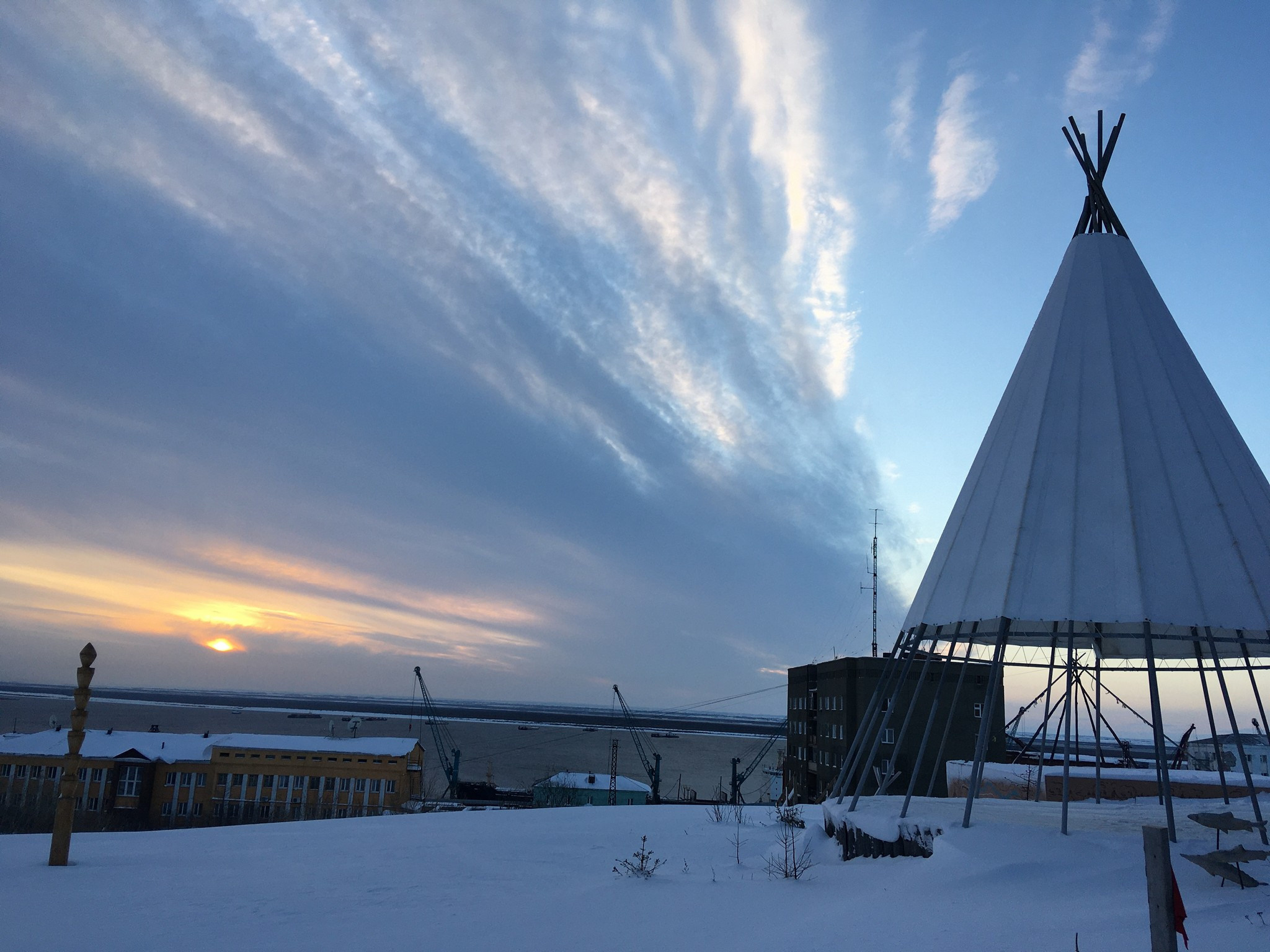 Дудинка. Фотограф Эдуард Алмадаков