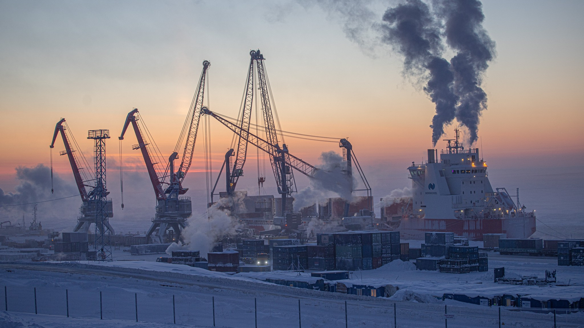 Дудинка -45 С. Фотограф Эдуард Алмадаков