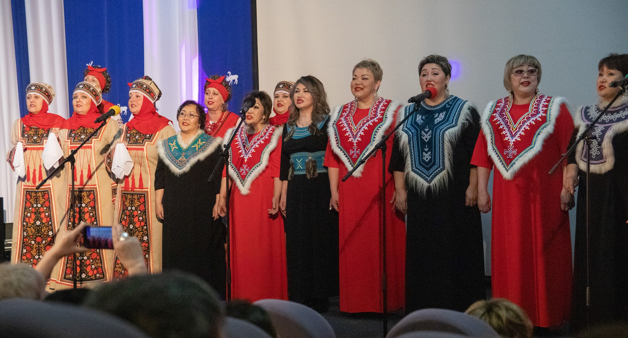 Концерт ГЦНТ. Фотограф Эдуард Алмадаков