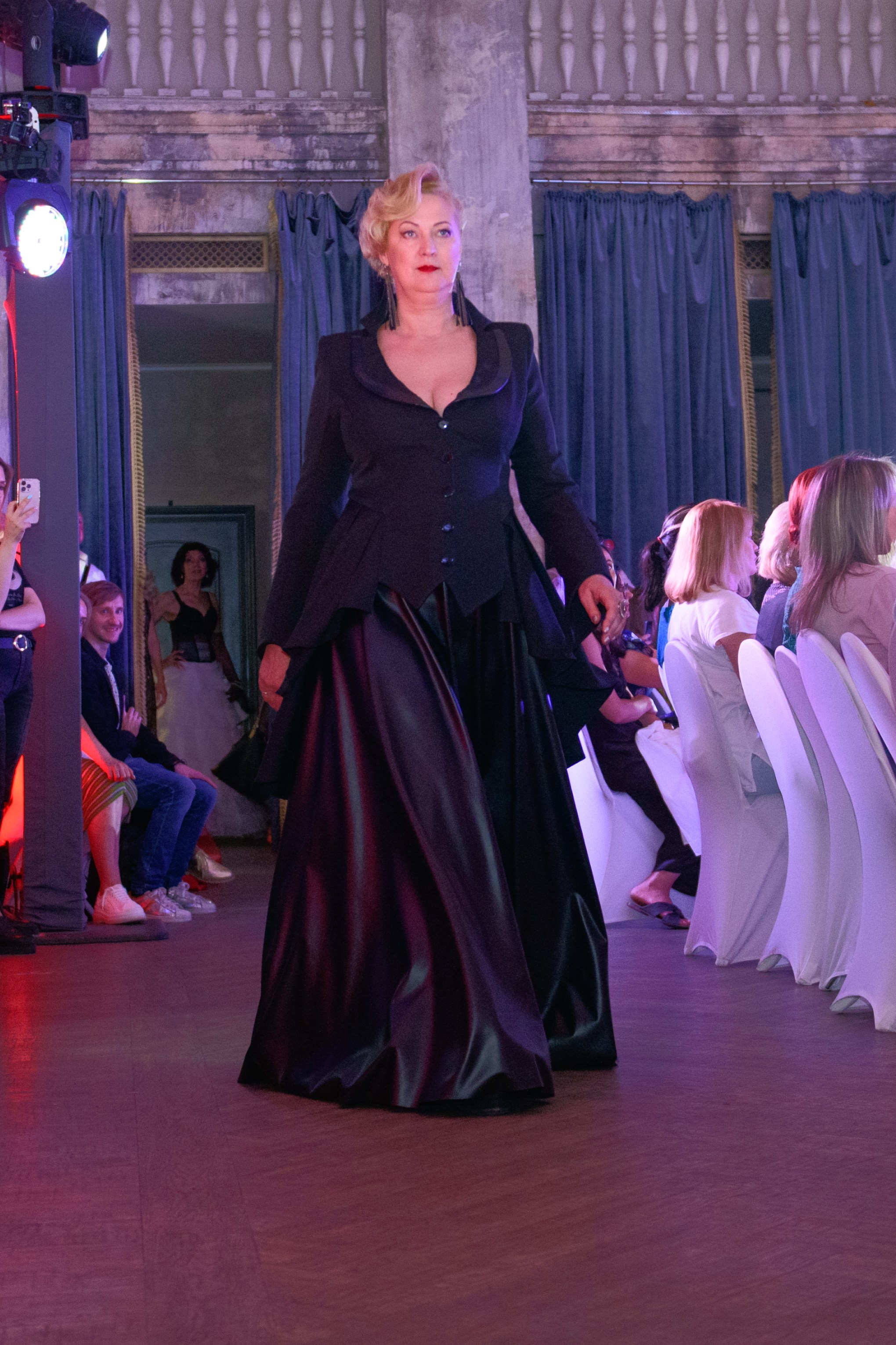 Модный показ «Аллея моды». Организация и проведение фотосъемок в Санкт-Петербурге. Фотограф Смирягин Илья