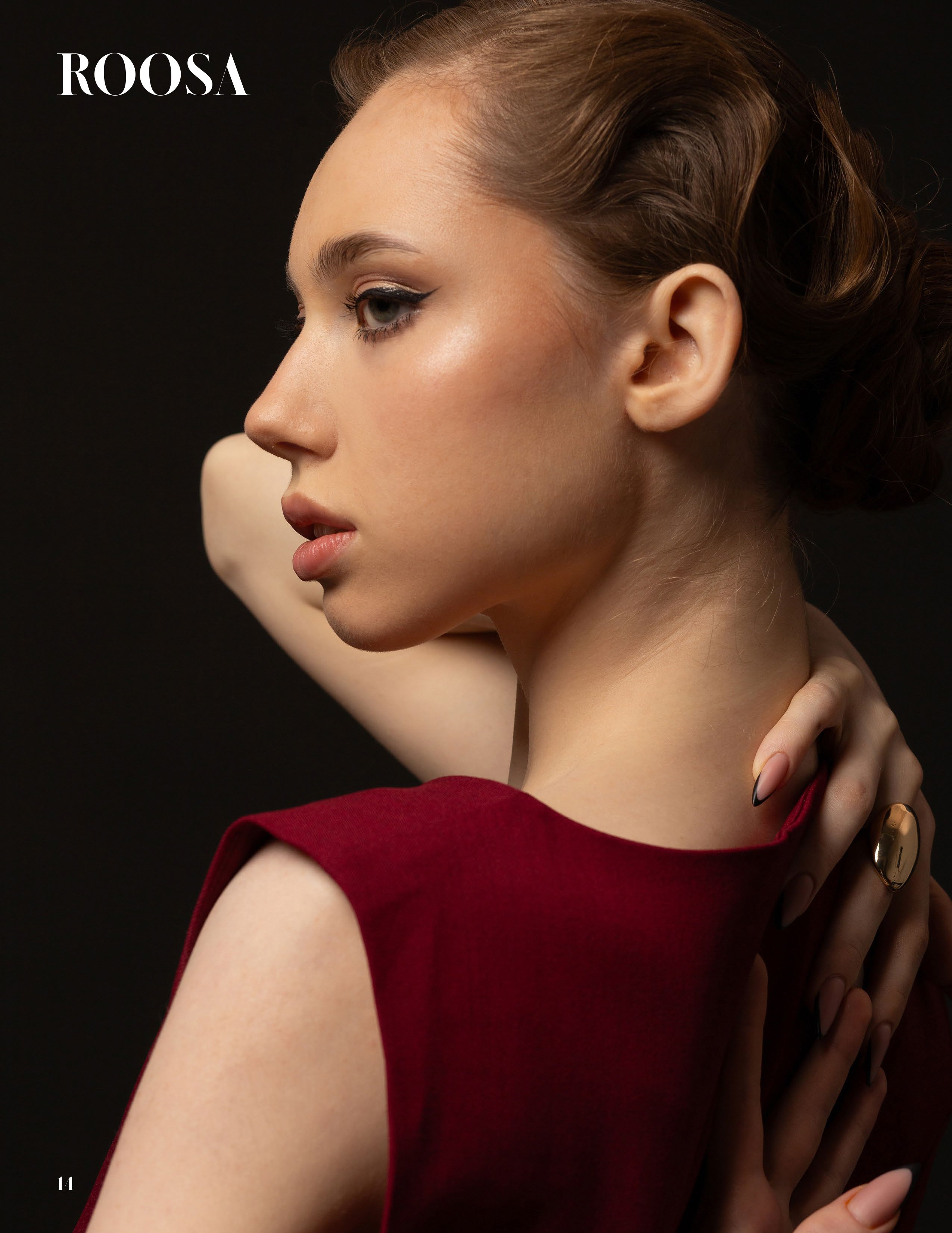 Журнал ROOSA Magazine April 2025 Жанна. Фотограф для Людей и для Брендов в Тамбове. Татьяна Энговатова