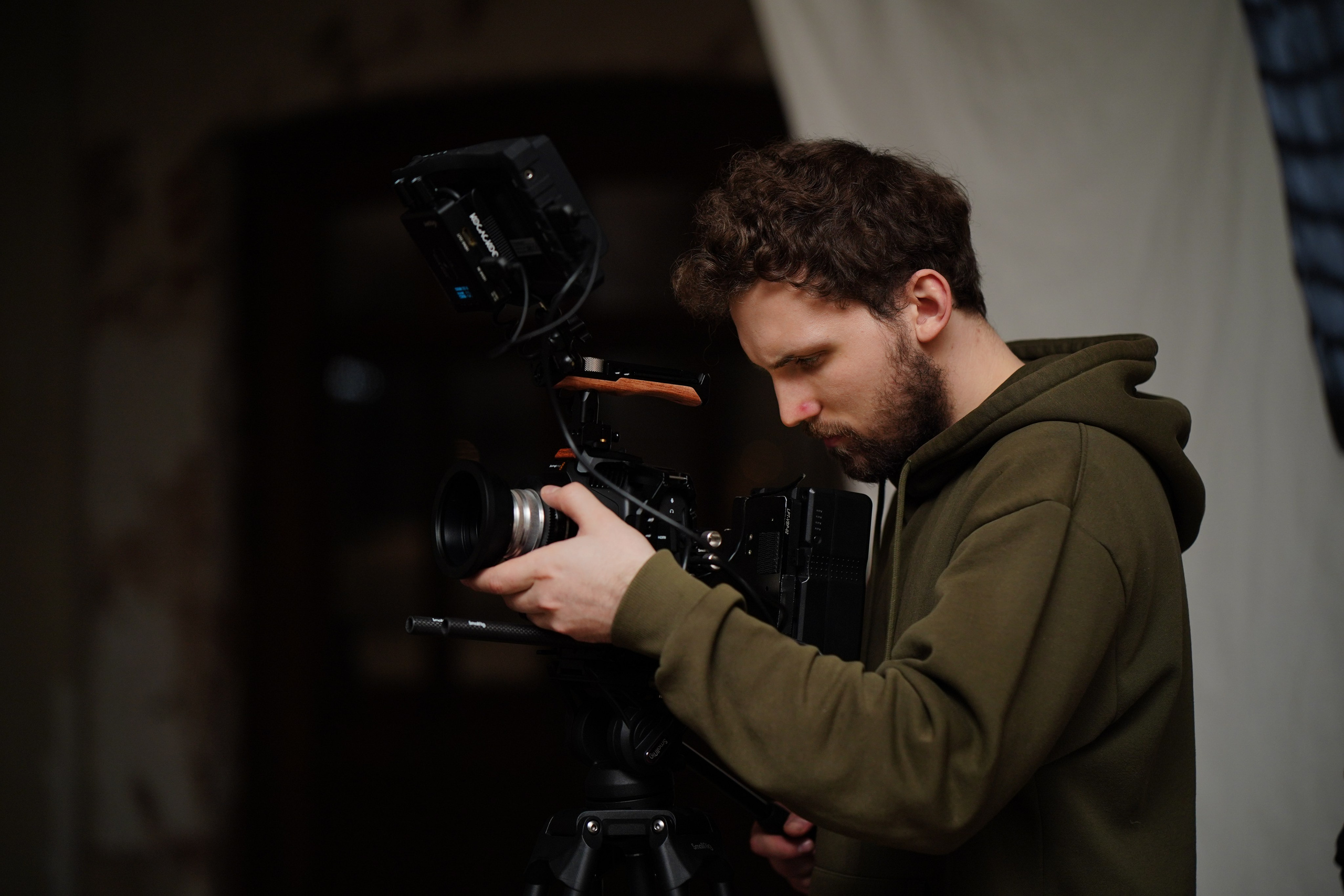 Диплом МШК. Творческий и репортажный фотограф в Москве Клим Долгов