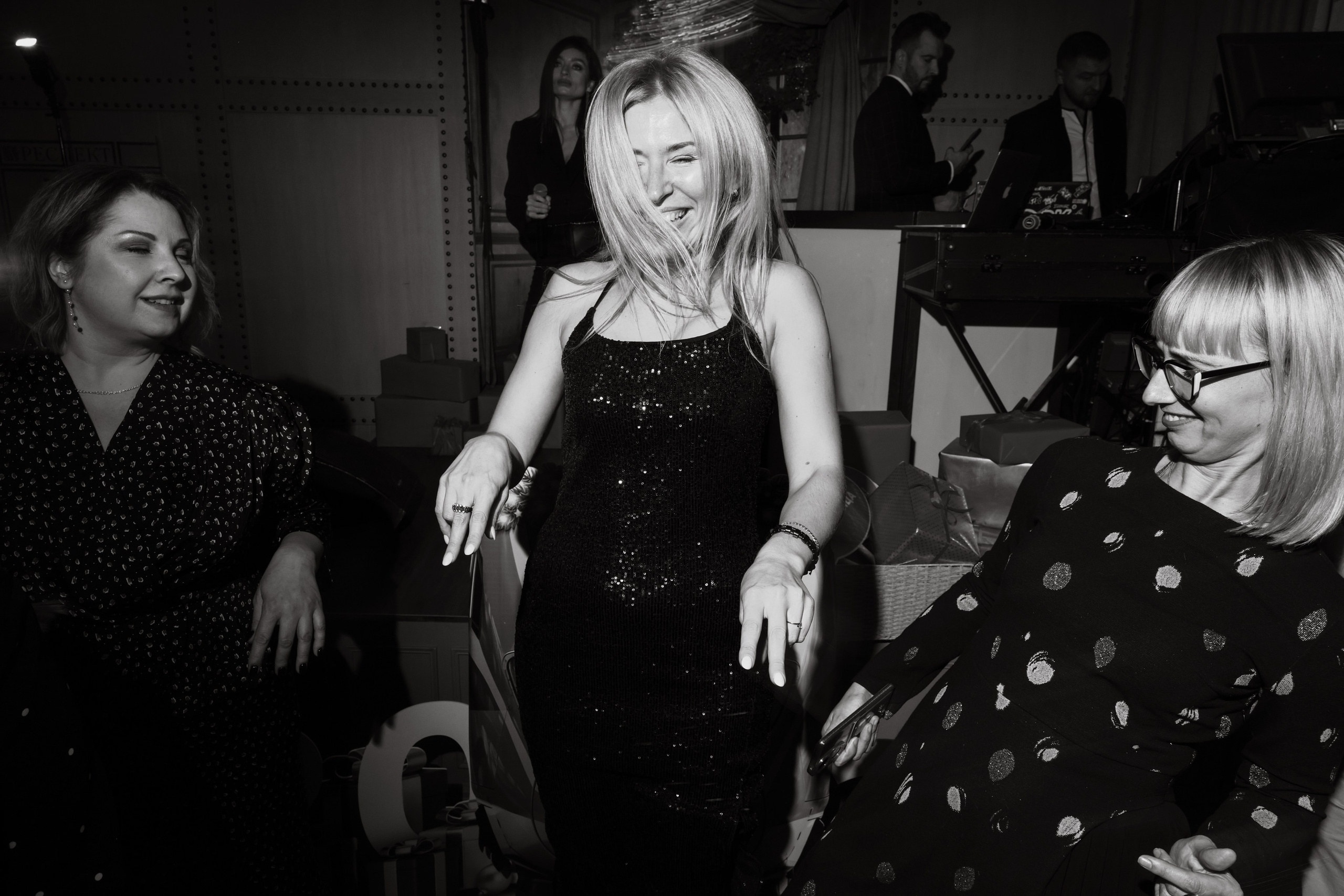 Экспресс Офис, новогодний корпоратив в ресторане Респект, г. Тула. Фотограф в Туле — Борисов Николай