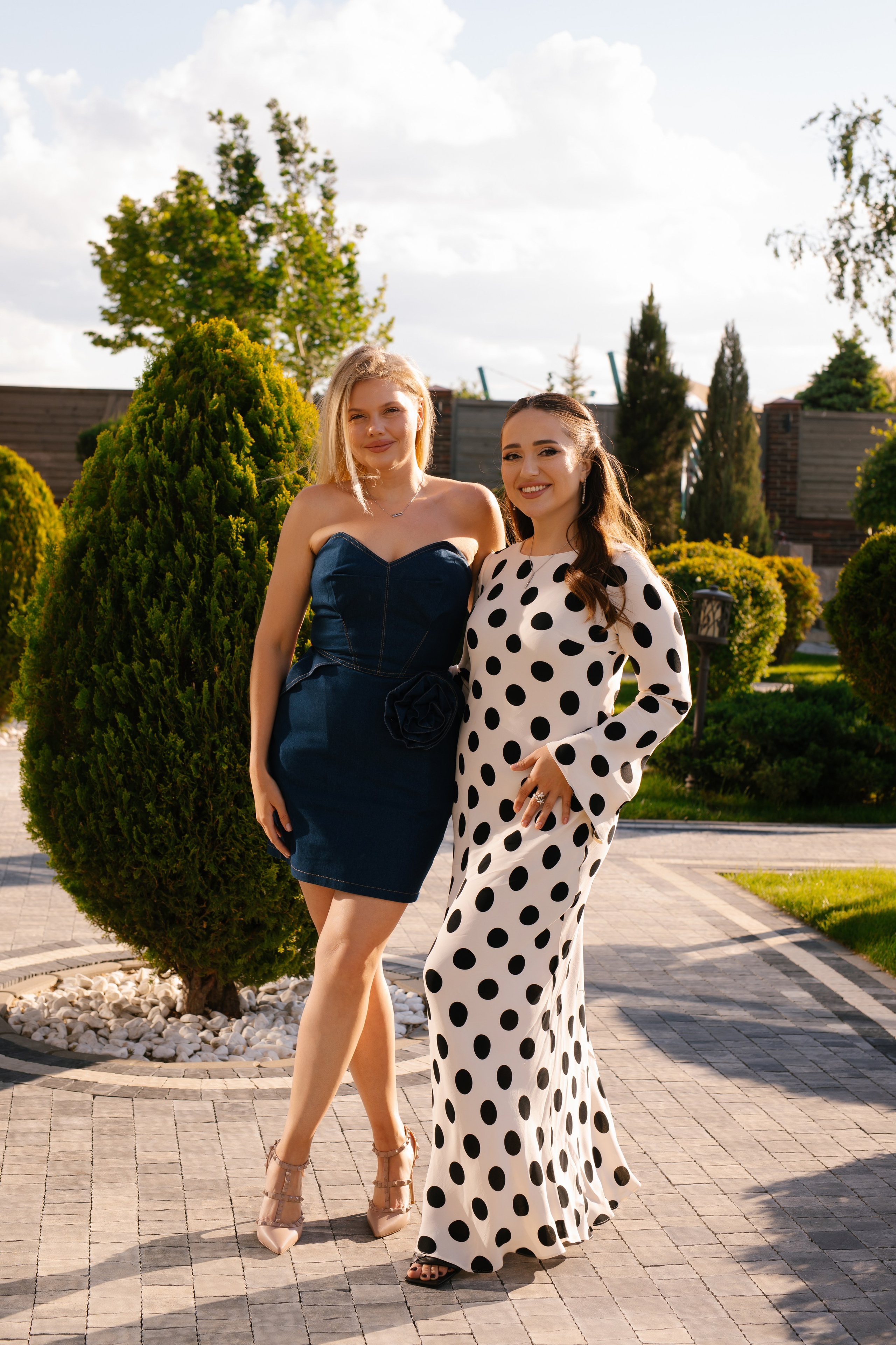 День рождения Роксаны, ресторан Лев Голицын