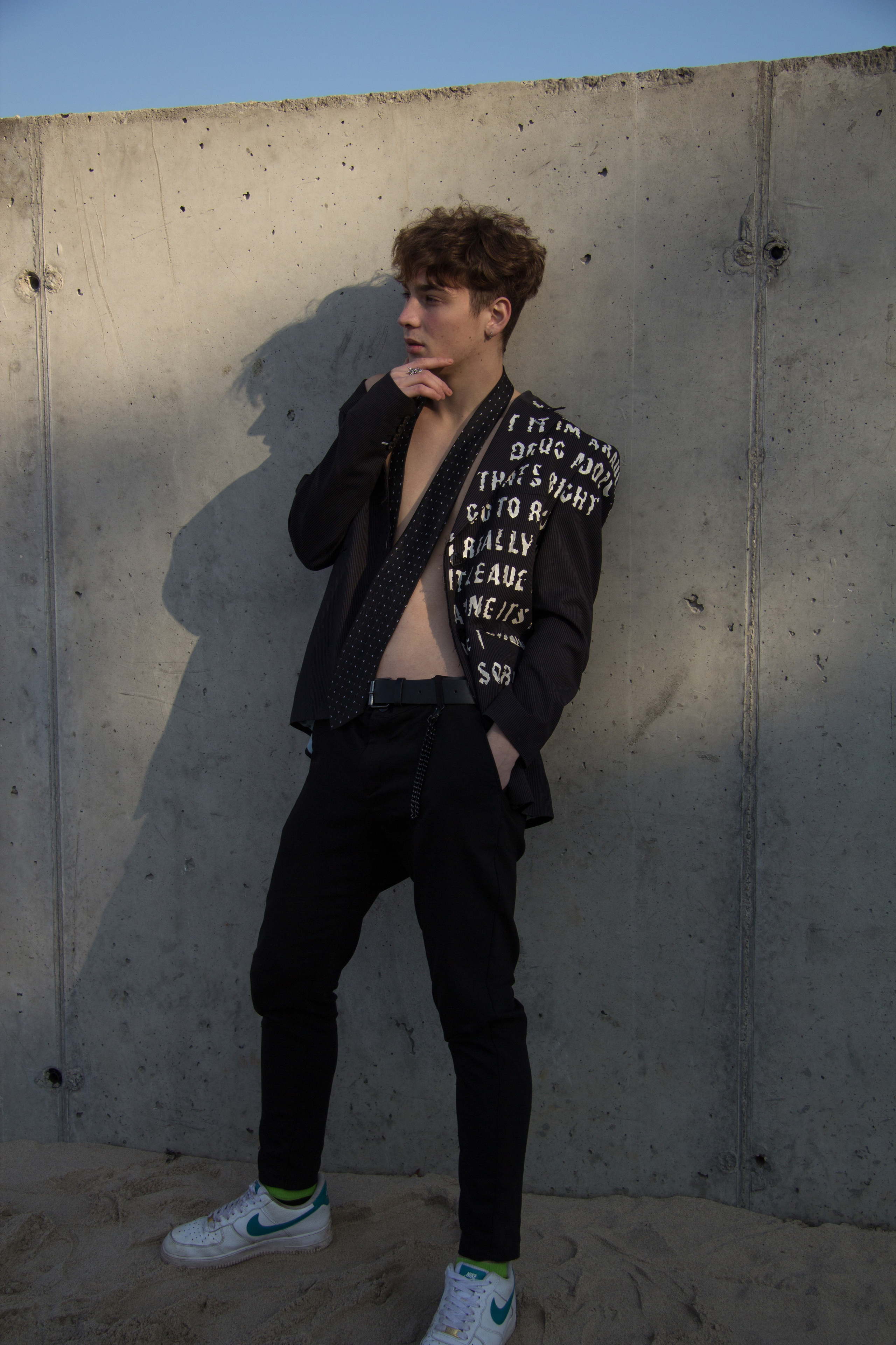 Даня на Балтийском море. Фотограф Анастасия Горлач в Калининграде