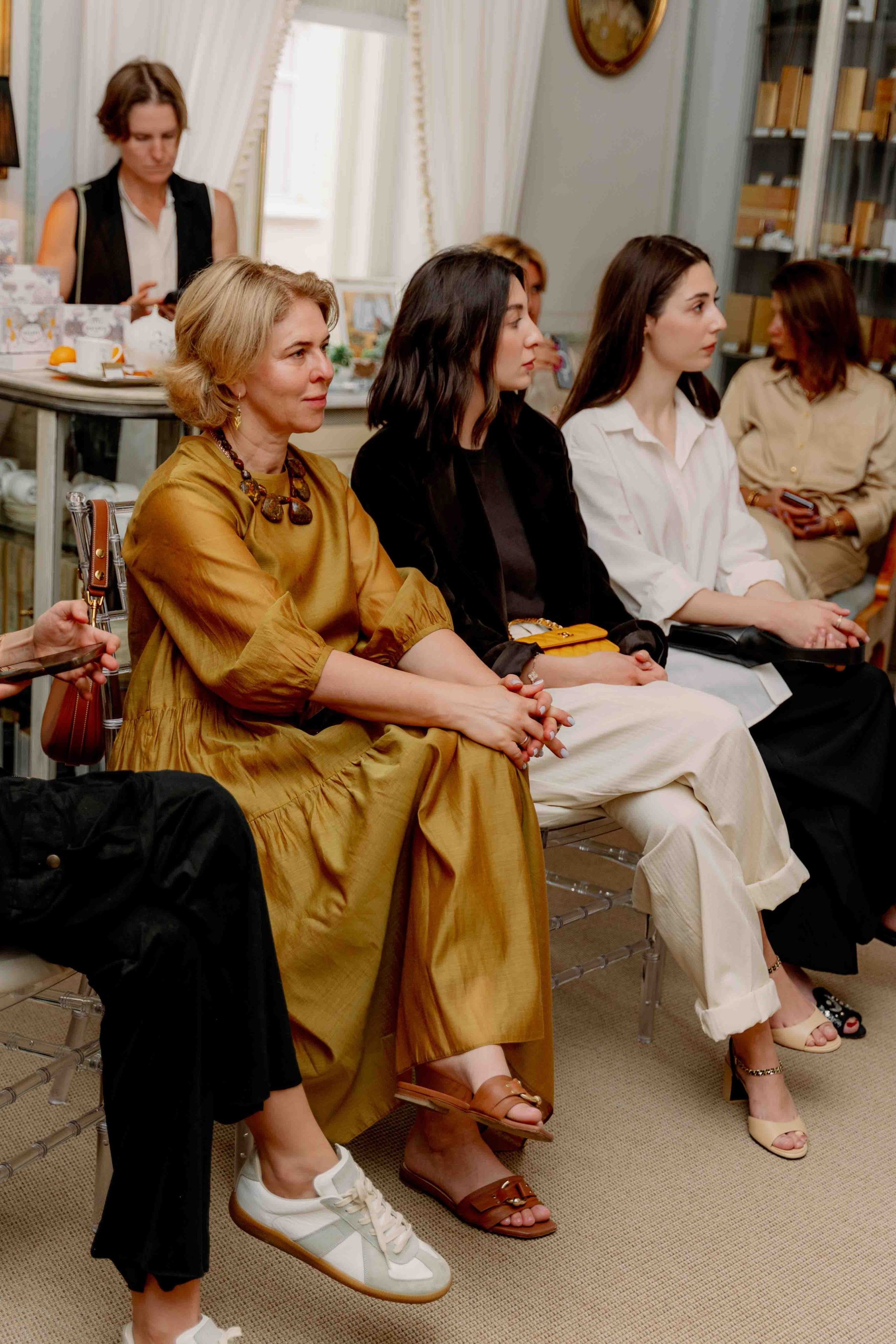 Изящная лекция в клинике в центре Москвы. Фотограф и видеограф в Москве и Абу Даби Мария Кулагина