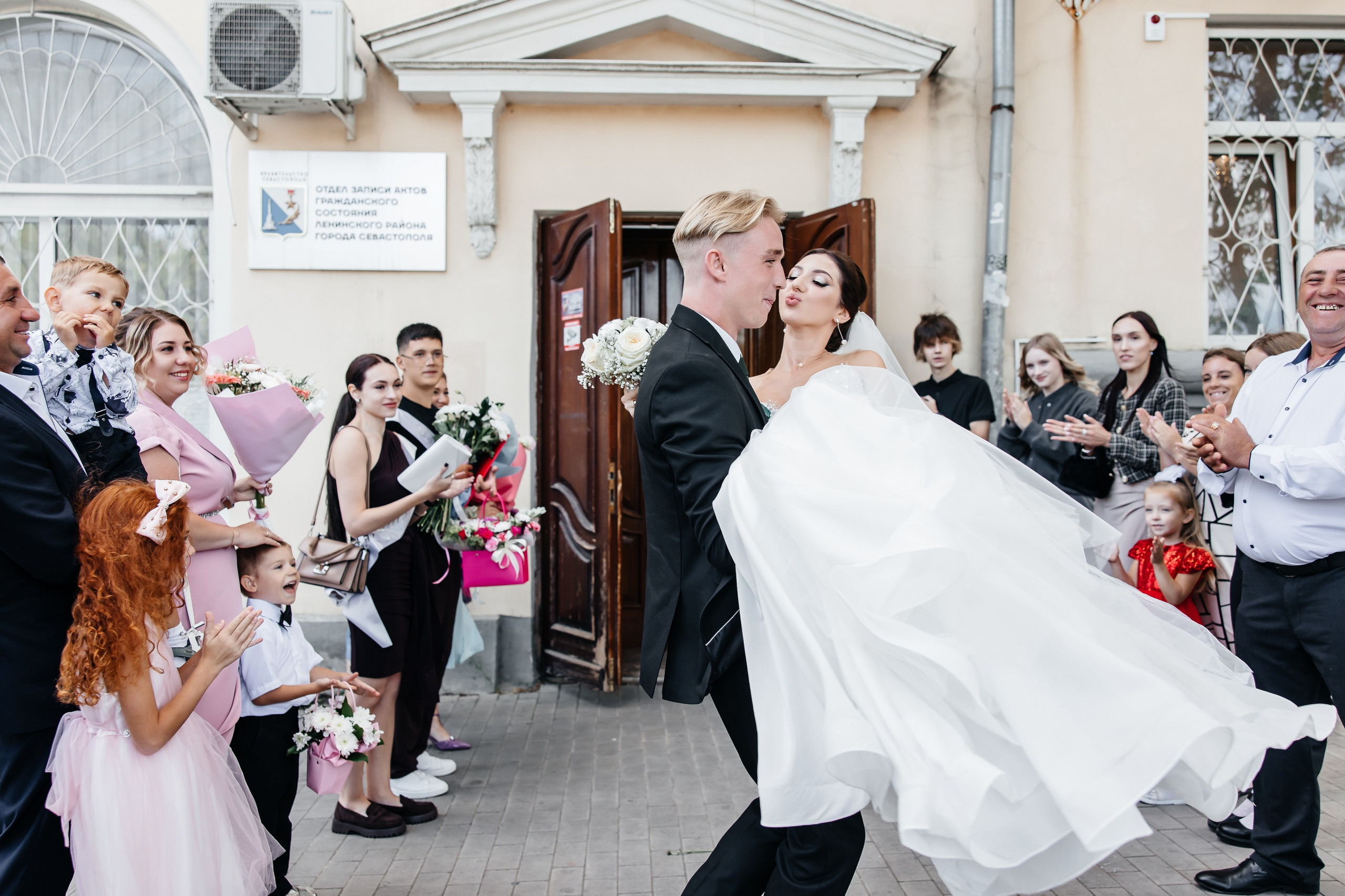 Анонс свадьбы для Ольги и Романа. Свадебный фотограф в Крыму и Севастополе Ольга Баскакова