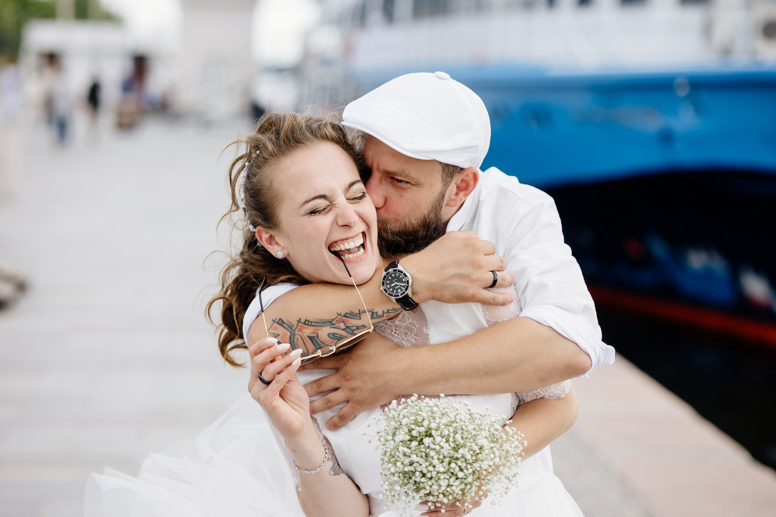 Свадьба на стадионе Спартак Лукойл Арена, свадьба на Северном речном вокзале, свадьба в метро, новые адреса счастья. Свадебный и семейный фотограф Екатерина Иванова