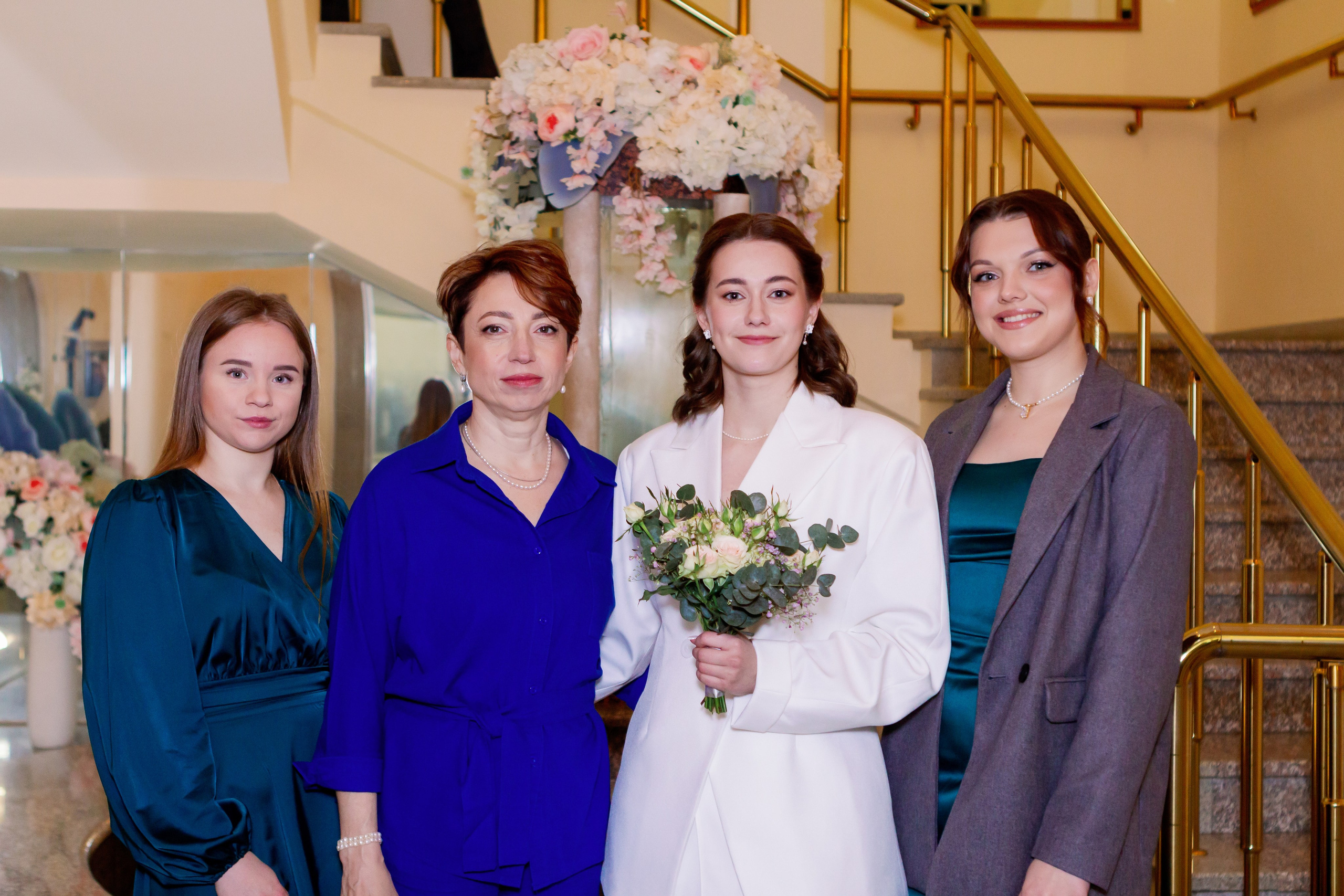 Никита и Елизавета. Свадебная фотосъёмка в ЗАГСе, Екатеринбург. Фотограф в Екатеринбурге Пойгина Елена