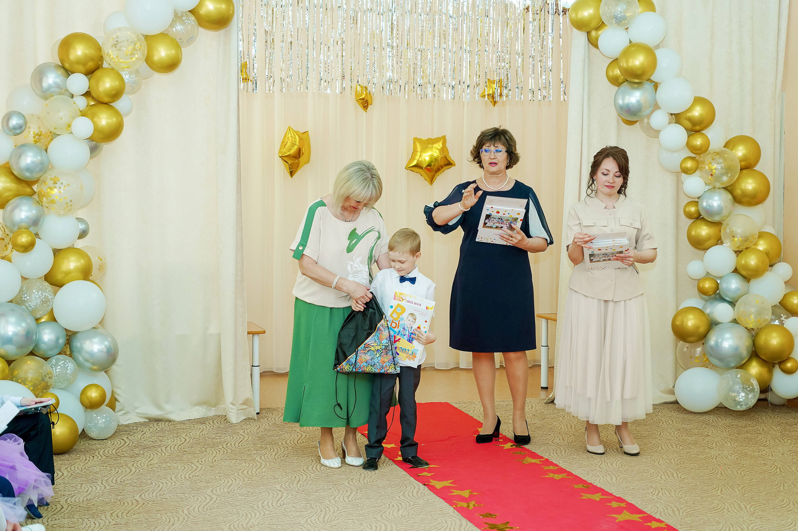 Фотосъемка видеосъёмка фотограф видеооператор новогодних утренников  в. Фотограф, видеооператор Нина Коршунова