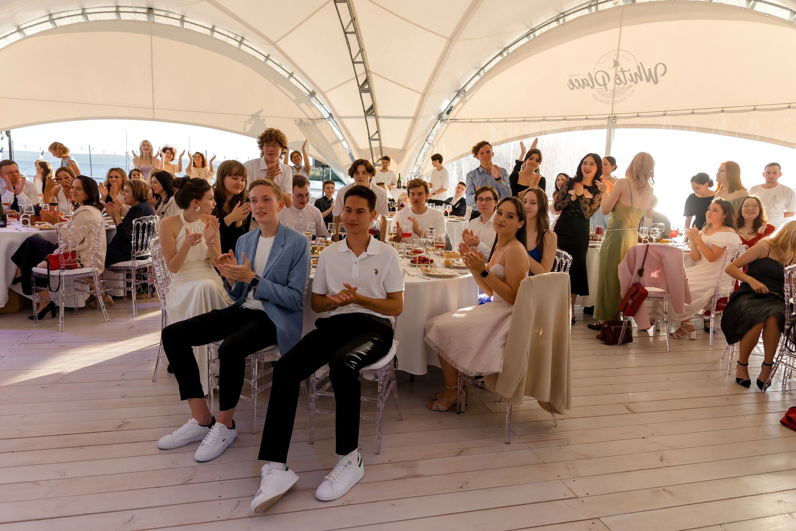 ВЫПУСКНОЙ White Place — Гимназия 52. Свадебный и семейный фотограф Динар Гильмутдинов