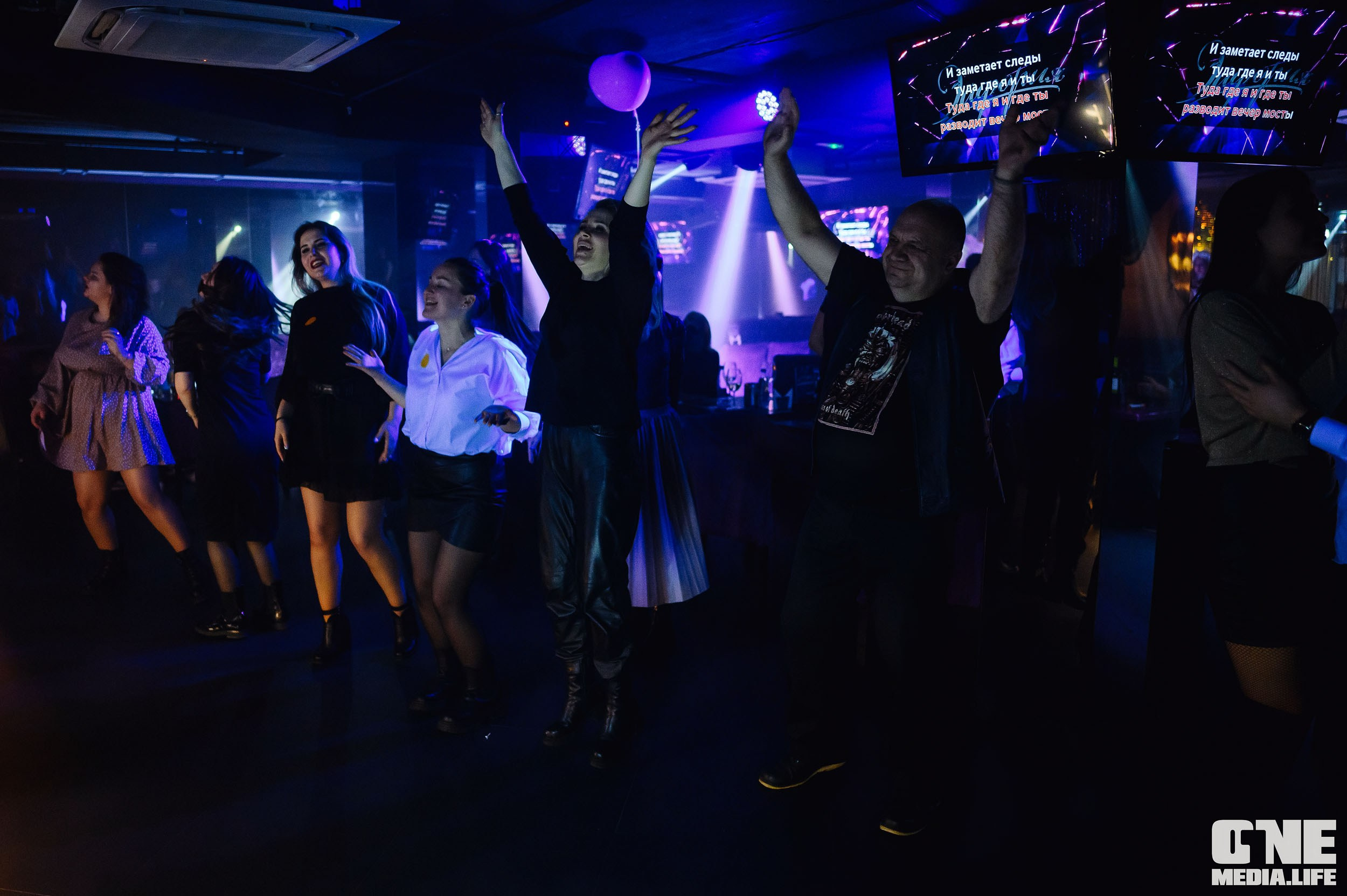 Фоторепортаж из караоке-клуба Эйфория. One Media Life: фоторепортажи, фотоотчеты с мероприятий и заведений