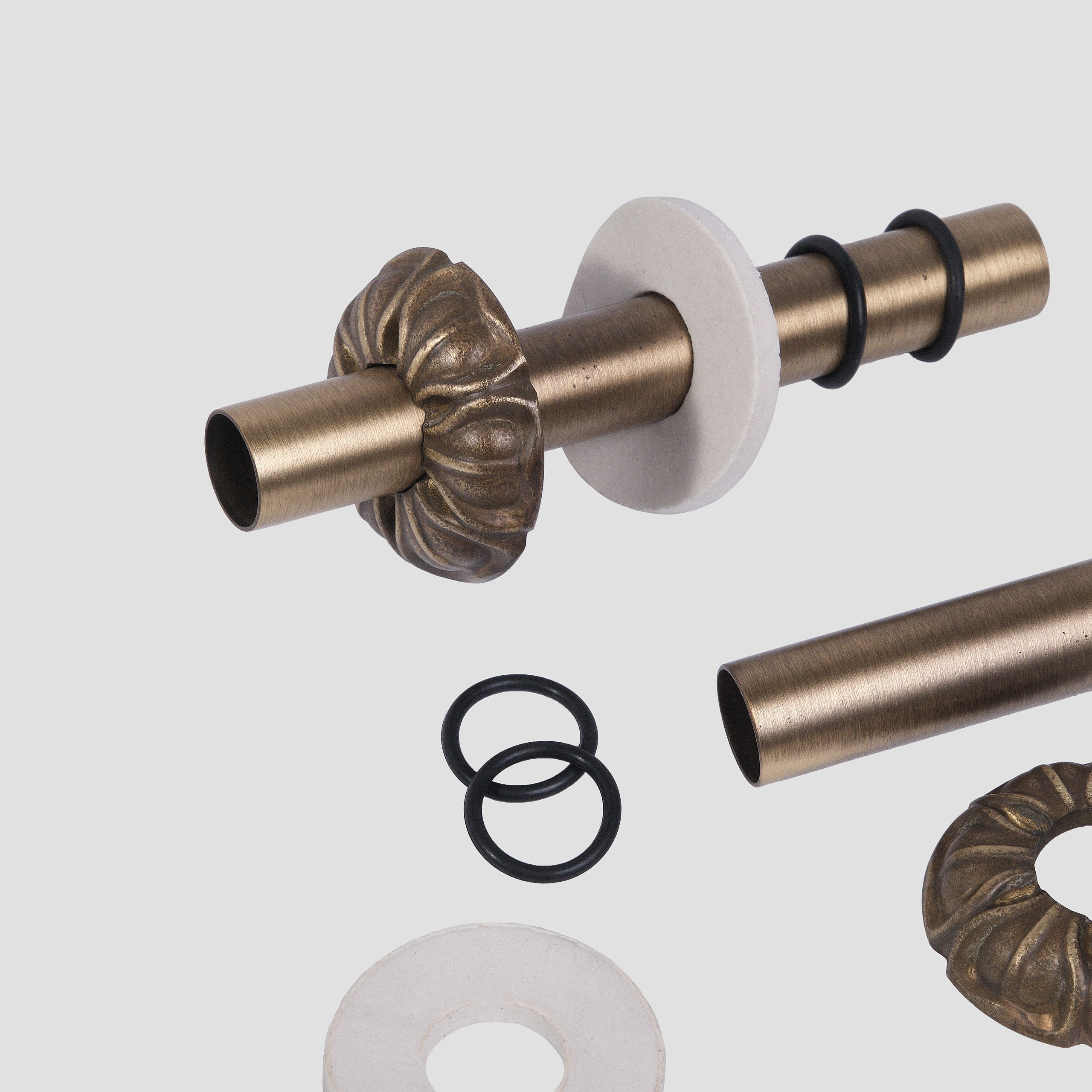 Предметные фотографии вентилей и запорной арматуры