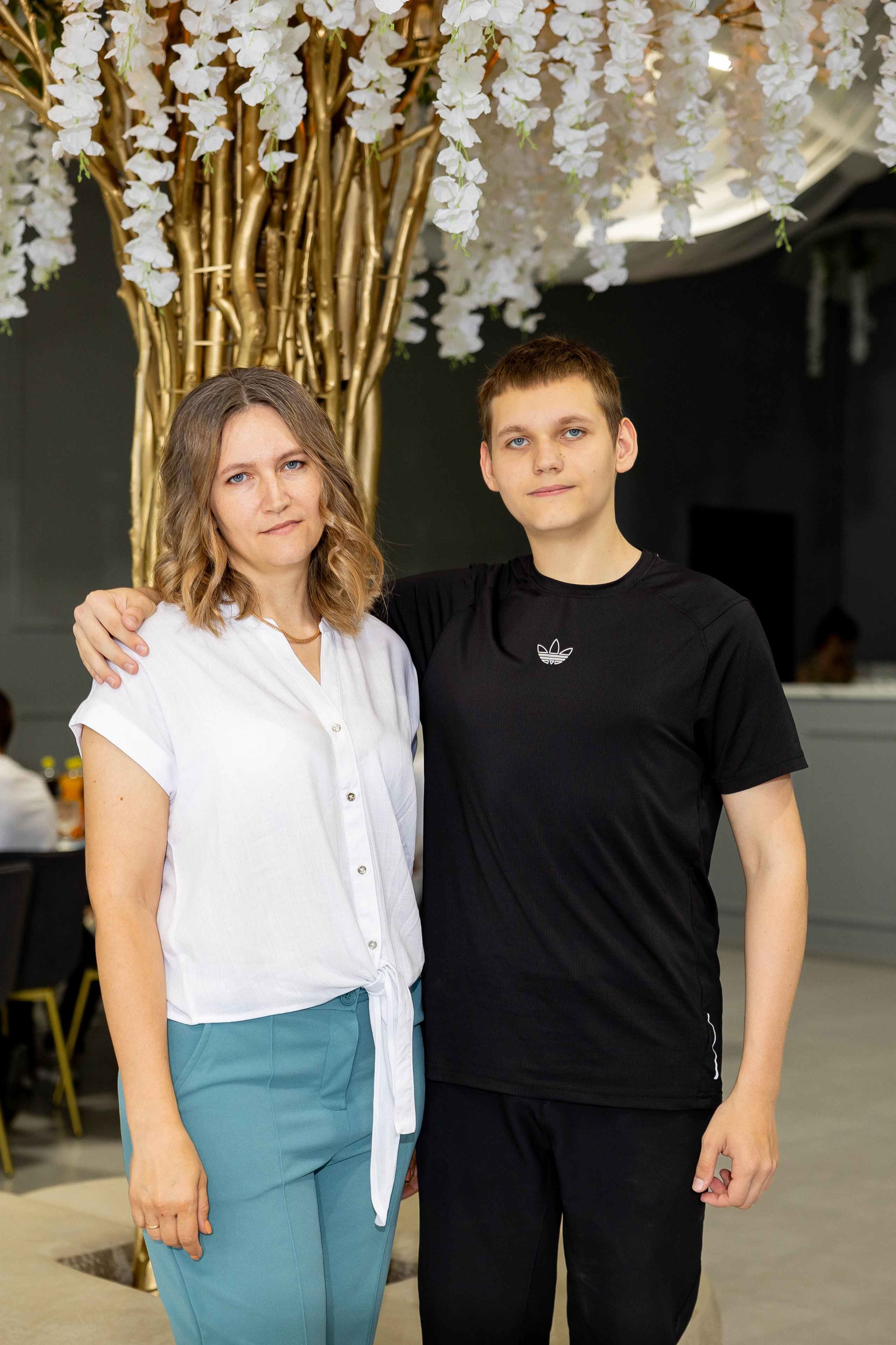 Школа 9 выпуск 2025. Выпускные альбомы в Краснодарском крае