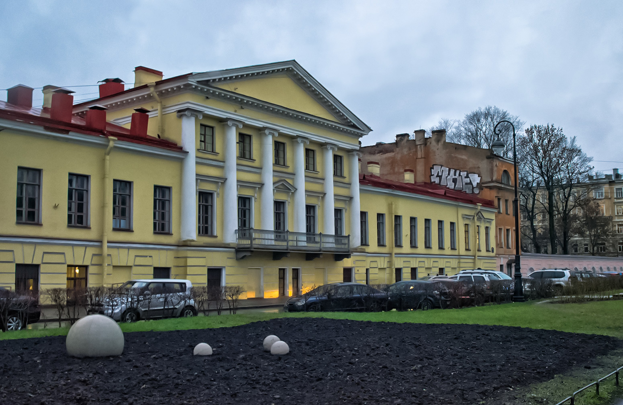 PACKAGES & PRICING. Exclusive Closing Gifts for Top Realtors | Custom House Portraits by Yulia Yurchevskaya