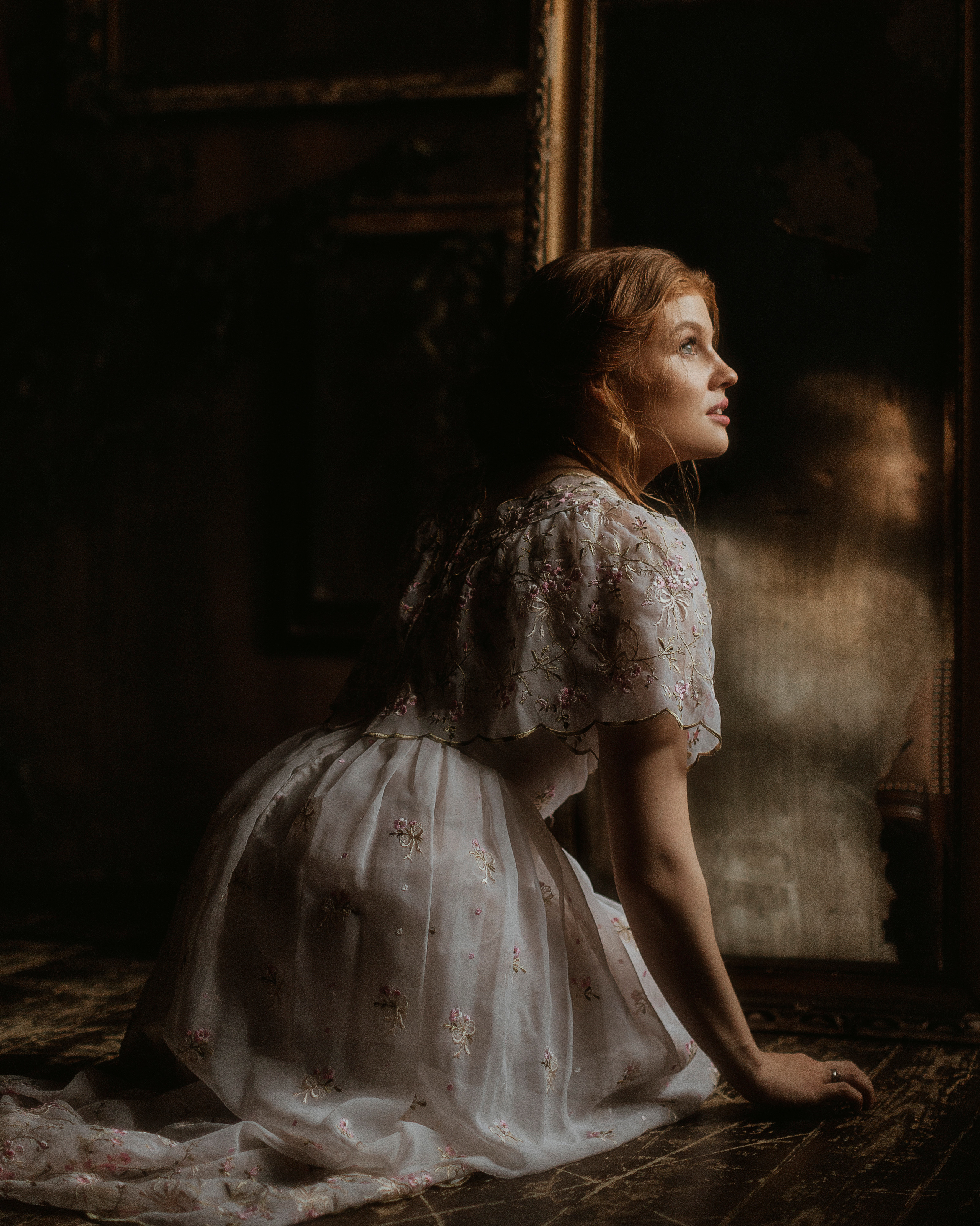 Ancient manor. Портретный фотограф Уфа Москва Санкт-Петербург Lulu Weightless