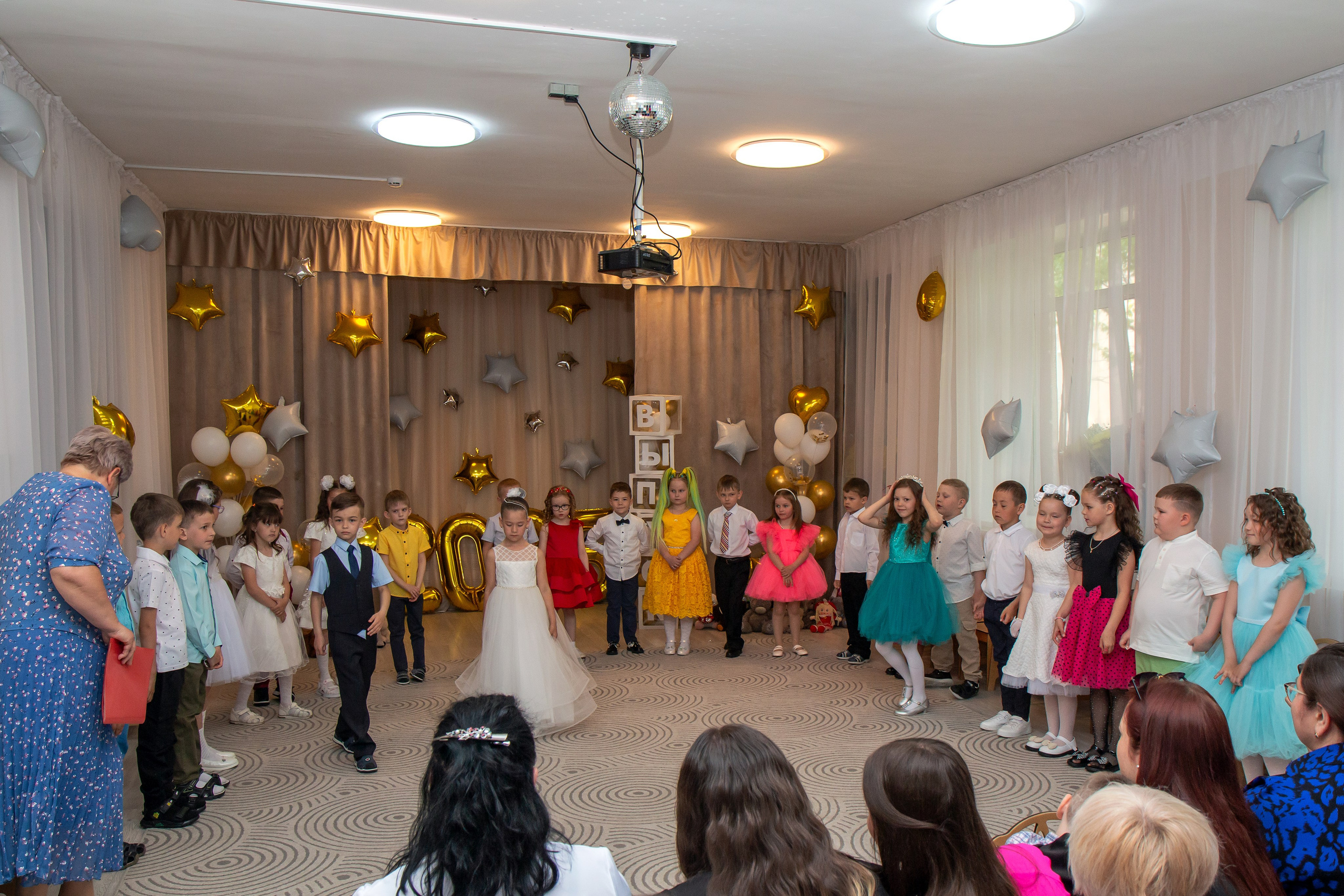 Впускной вечер в ДС «Солнышко» — 2025 г. Фотограф в Шелехове, лучшие выпускные альбомы в Шелехове