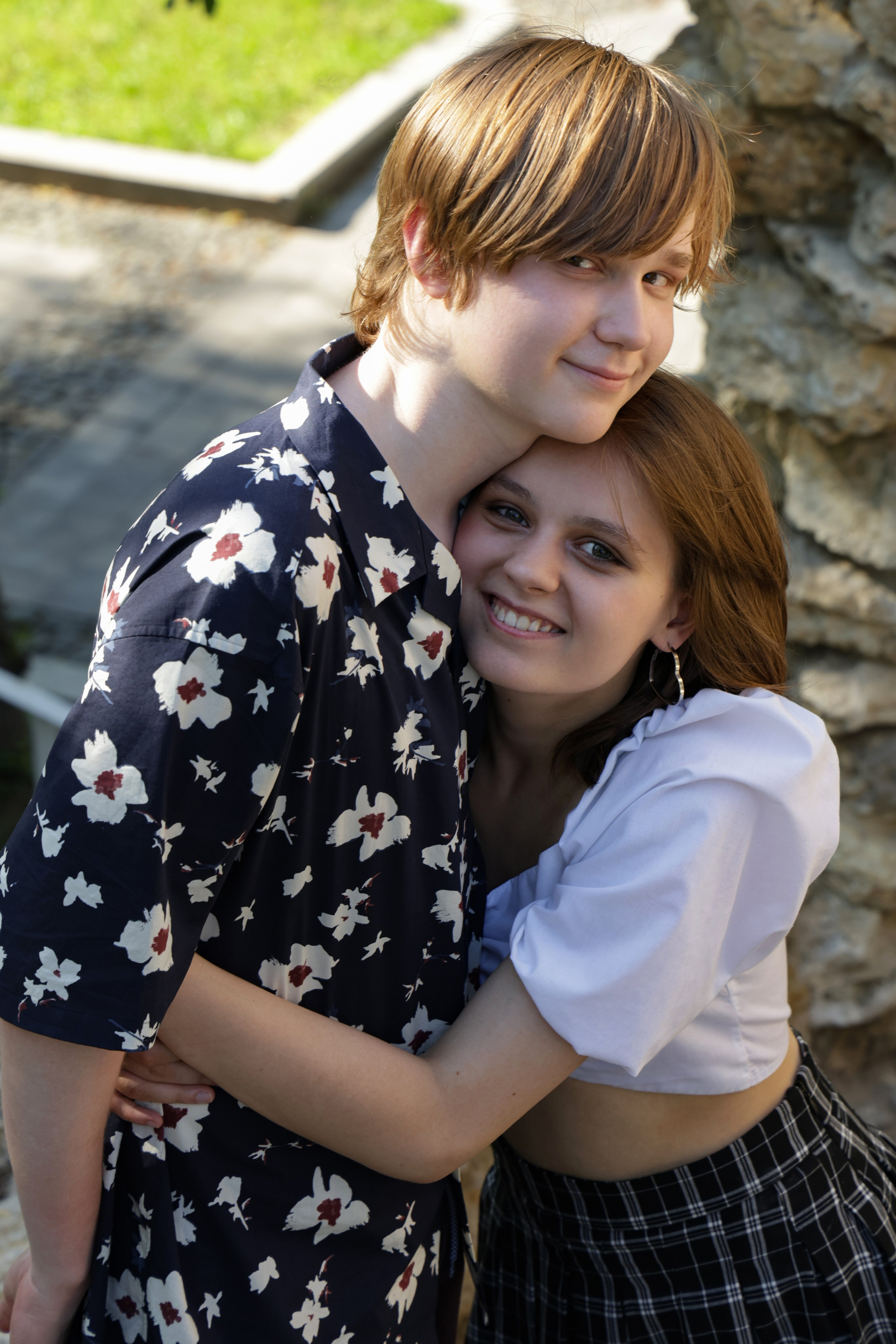 Hot chocolate in paper glass. Portrait photographer based in Toronto — Blinova Mariia